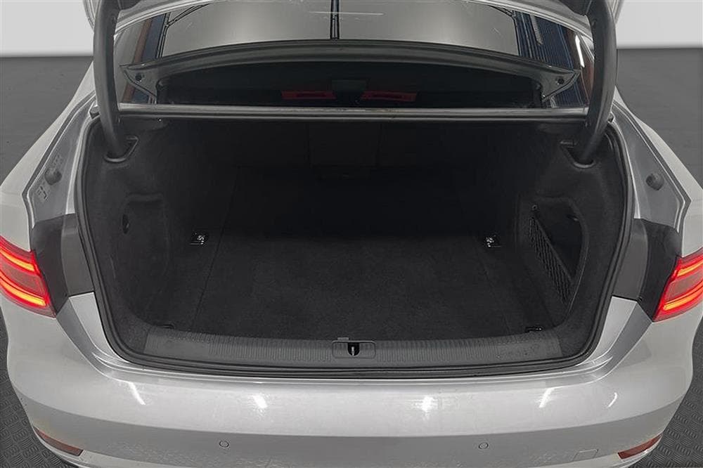 Audi A4 2.0 TDI Quattro 190hk Proline Sensorer 0,44l/milinteriör