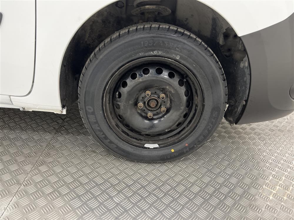 Renault Kangoo 1.2 TCi Automat 115hk kamera Nyservad Moms interiör