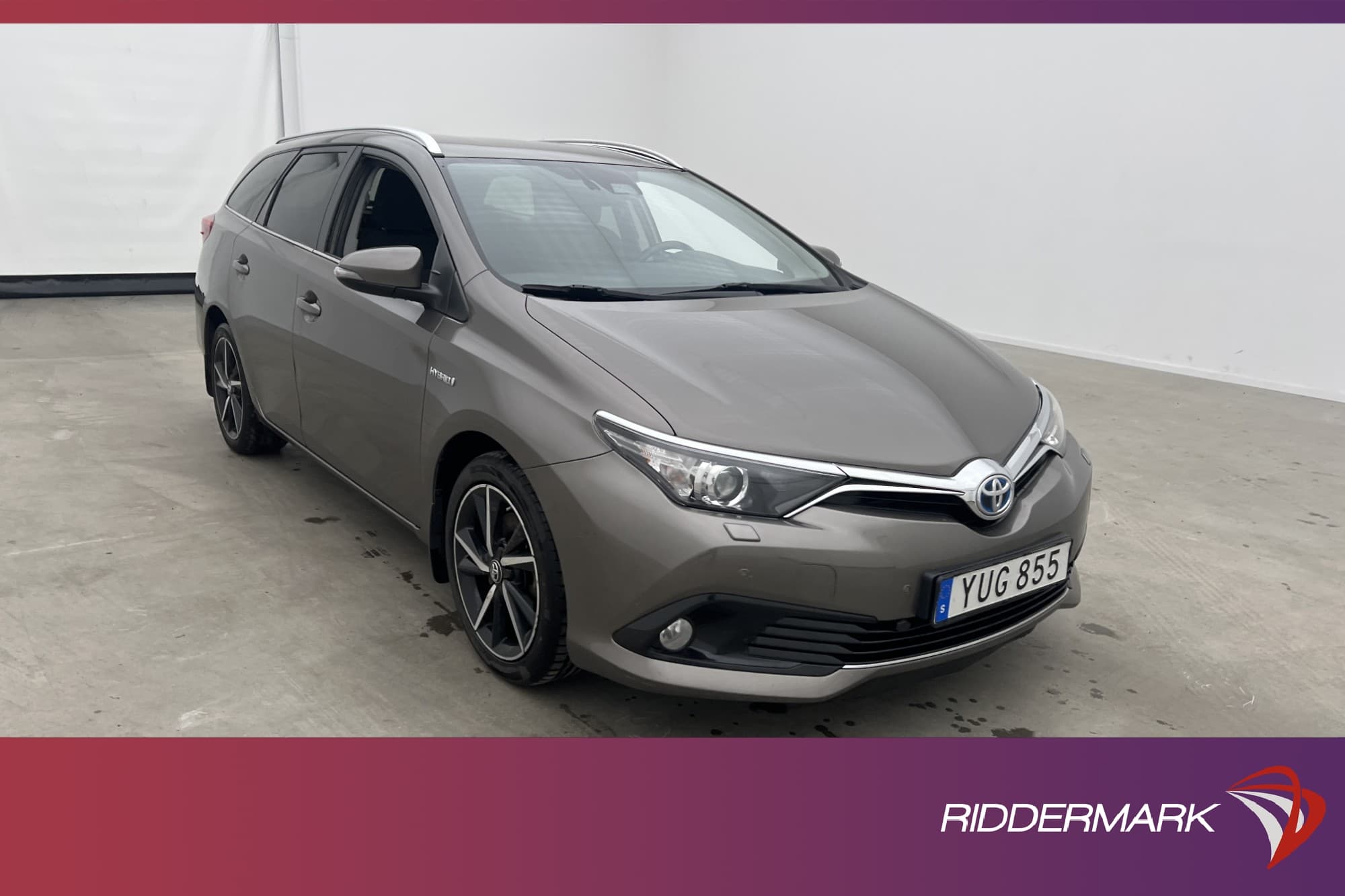 Toyota Auris Touring Sports Hybrid Intense Edt M&K-Värmare