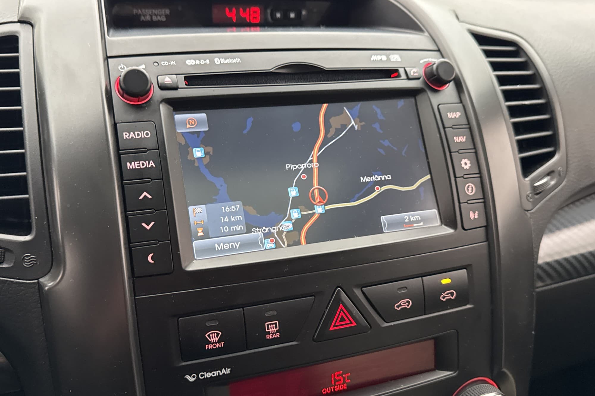Kia Sorento CRDi 4WD 197hk En-brukare Panorama Navi Skinn
