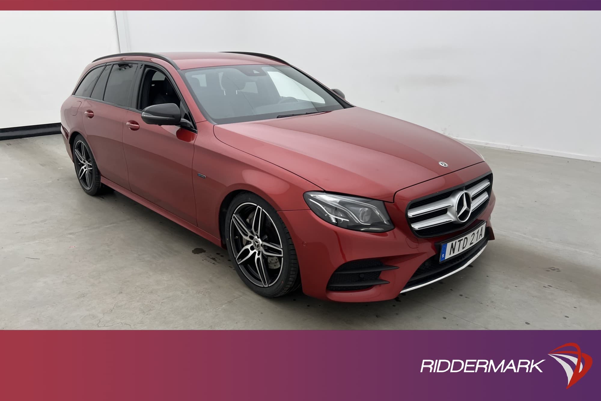 Mercedes-Benz E 300 de T 306hk