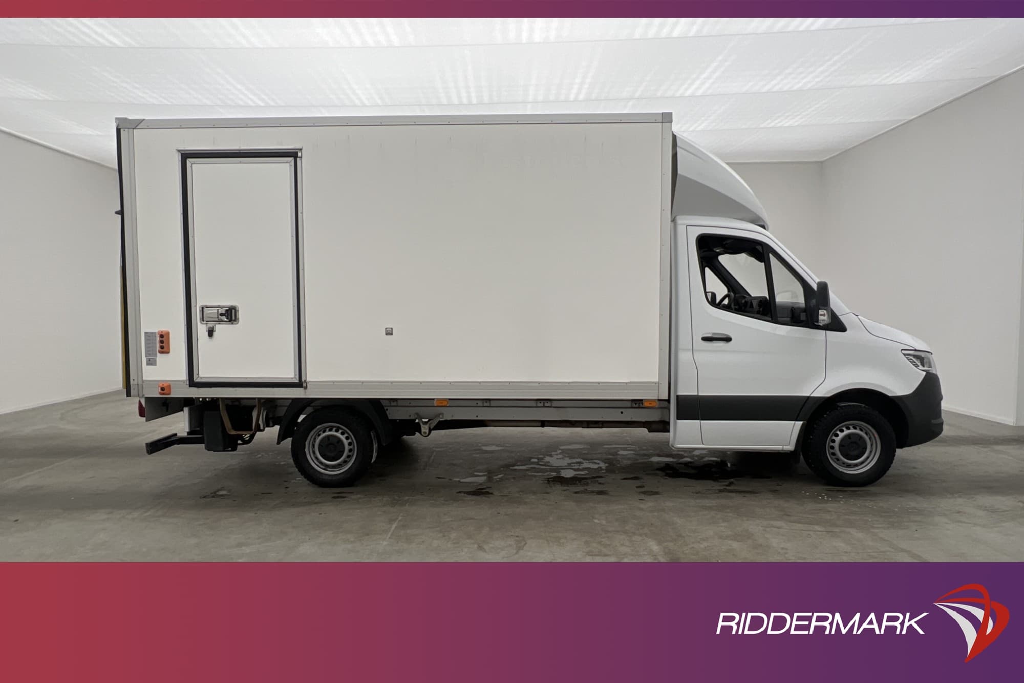 Mercedes-Benz Sprinter 317 Värm Bakgavellyft Sidodörr Moms