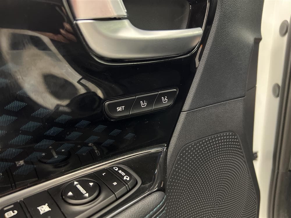Kia e-Niro EV 64 kWh 204hk Advance Plus Tech Taklucka Värmarinteriör