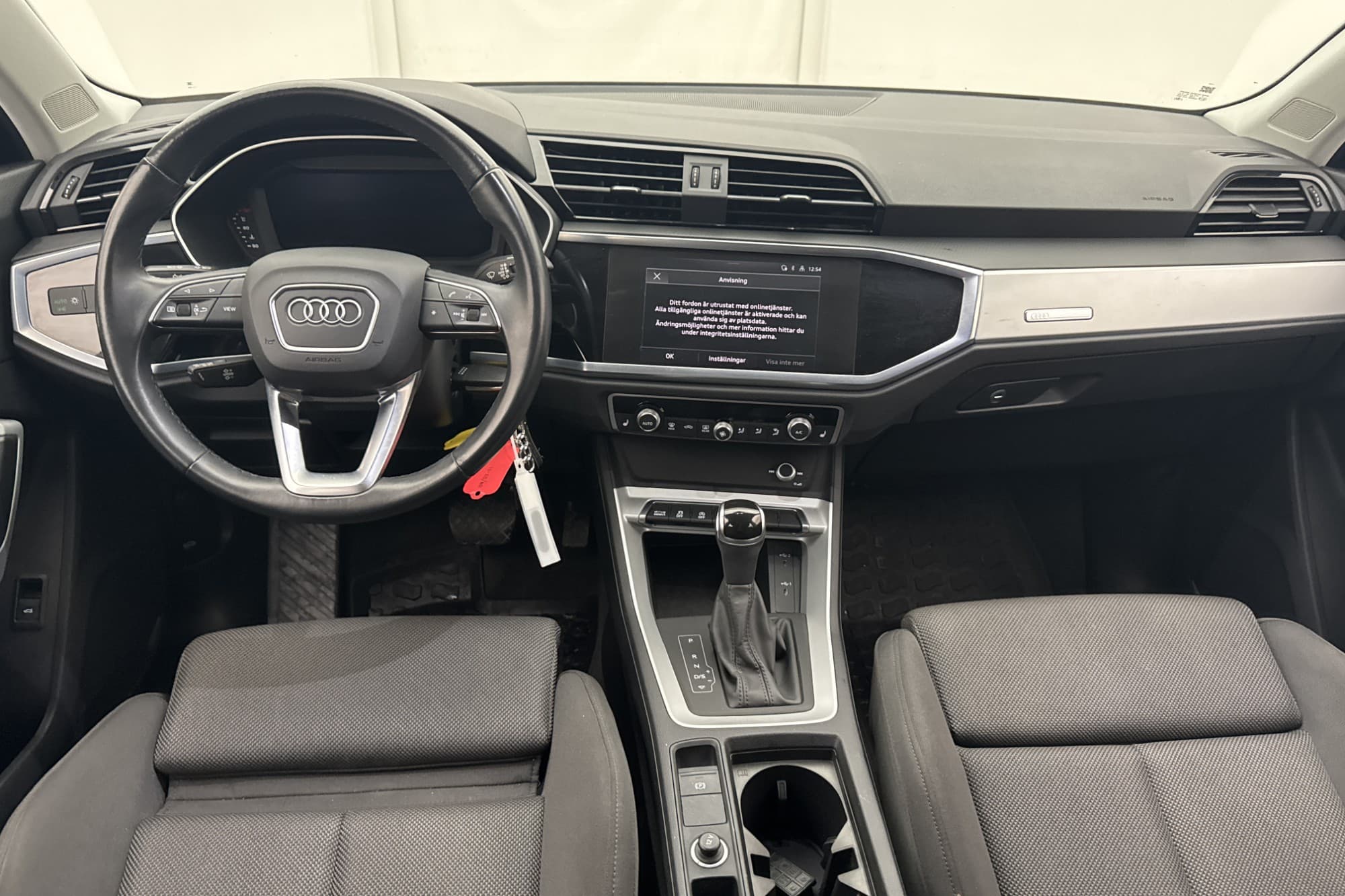 Audi Q3 35 TFSI 150hk Proline Advanced Cockpit CarPlay Drag