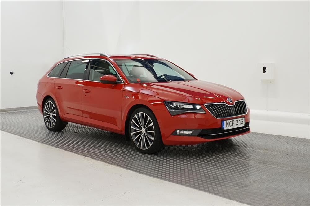 Skoda Superb 2.0 TSI Kombi 4x4 280hk