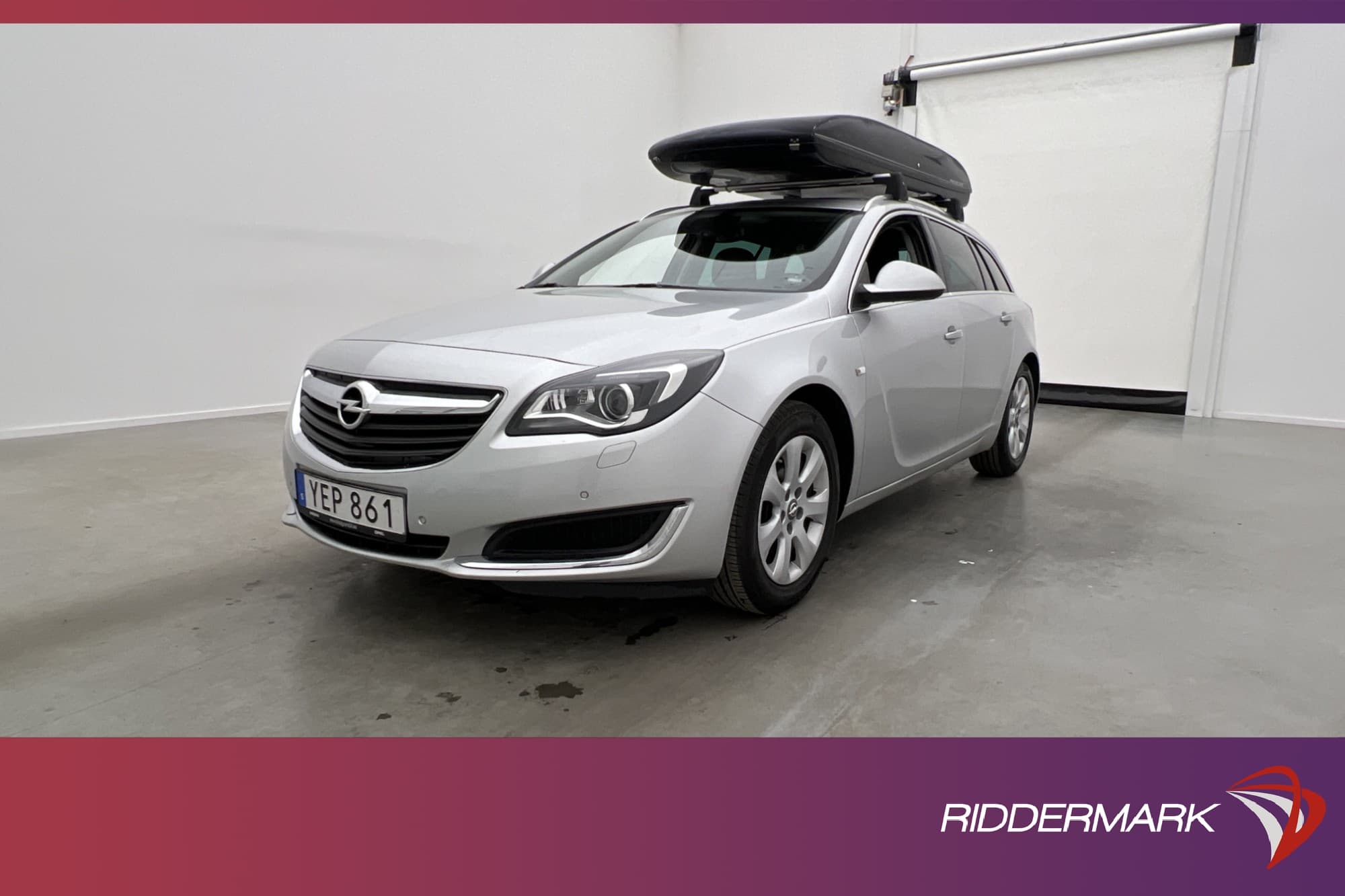Opel Insignia Sports Tourer 136hk Värmare Dragkrok Takbox