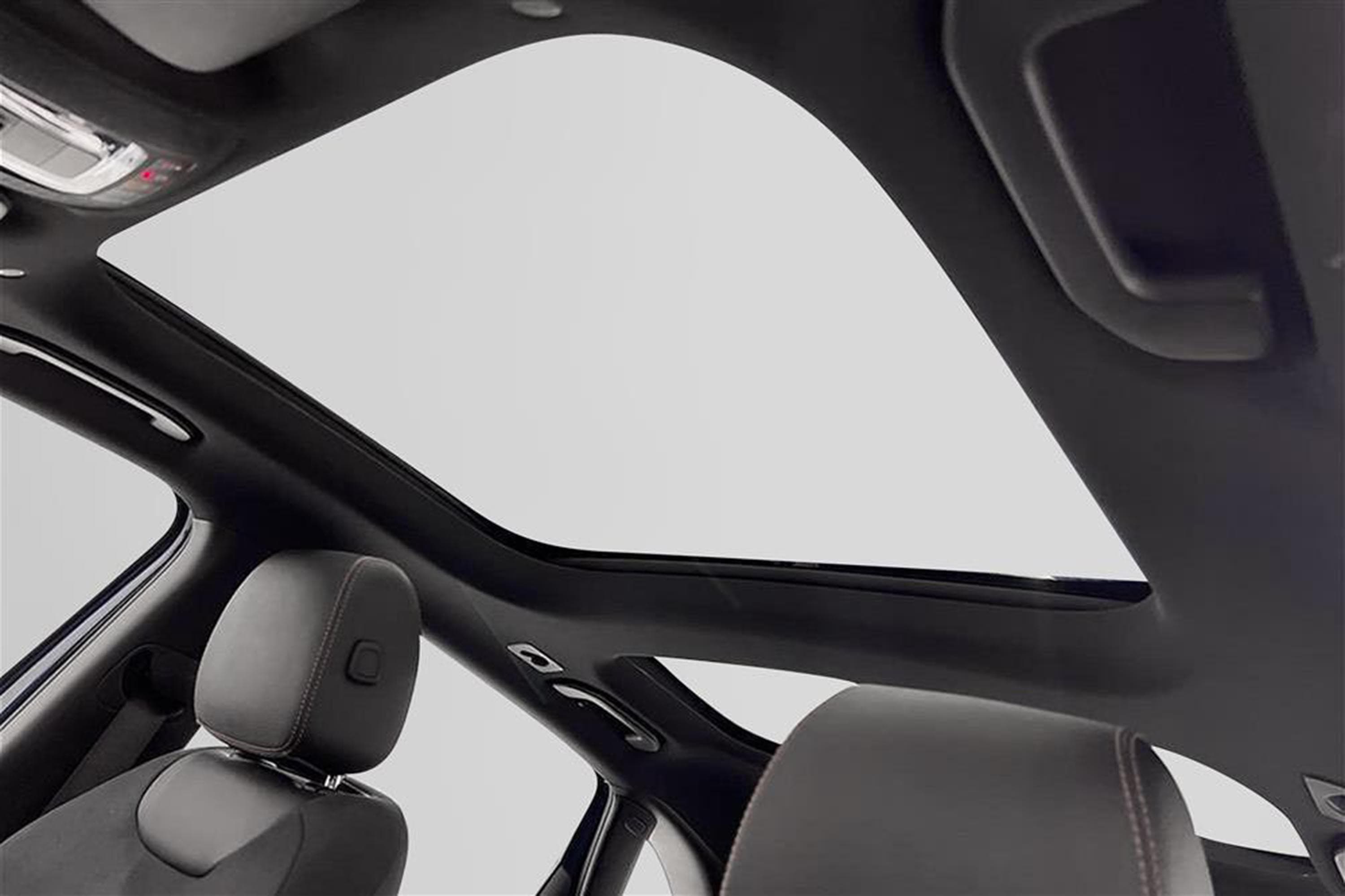 Mercedes-Benz B 200 AMG Panorama Kamera Dragkrok Naviinteriör