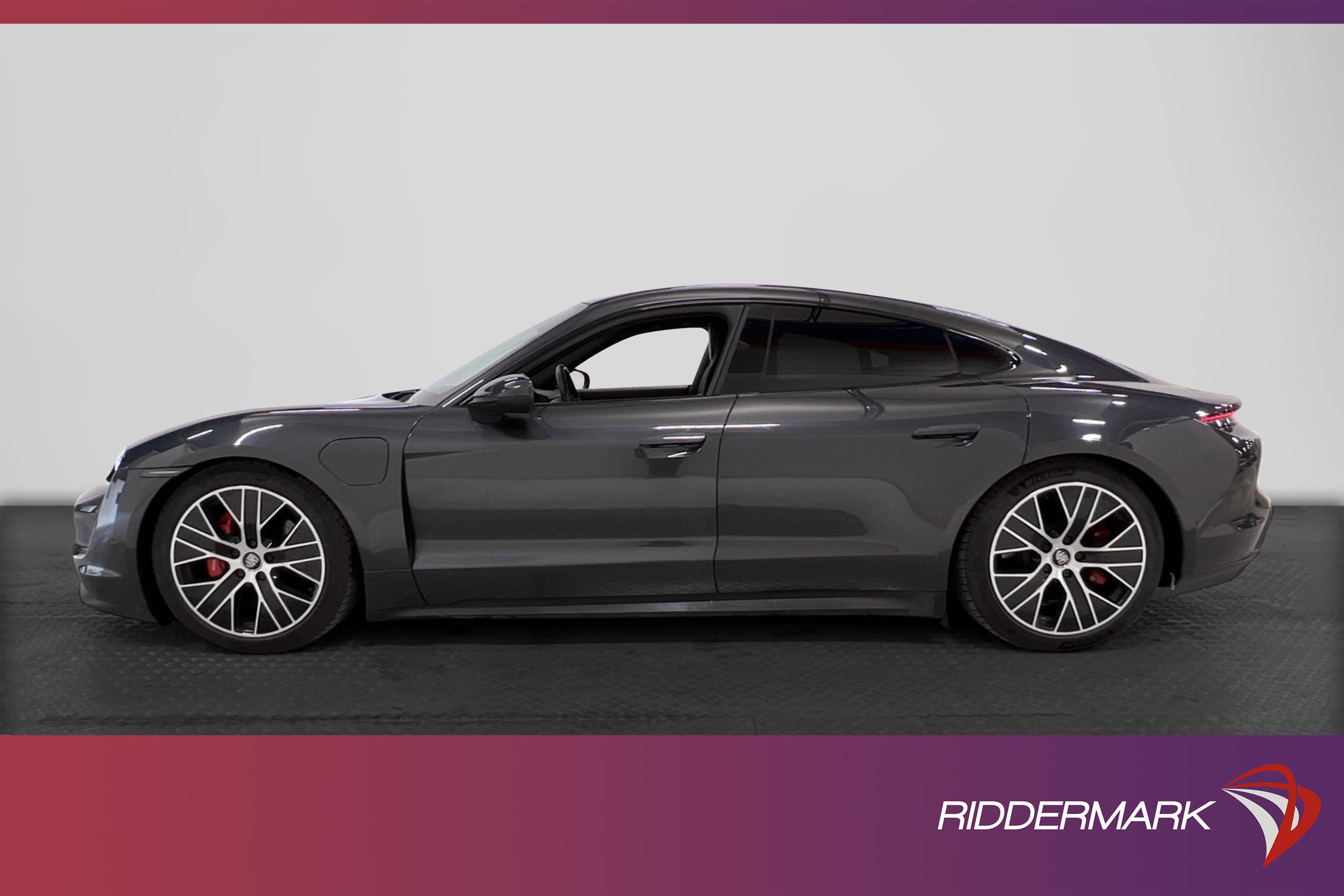 Porsche Taycan 4S 571hk Sport Chrono Panorama Bkamera BOSE
