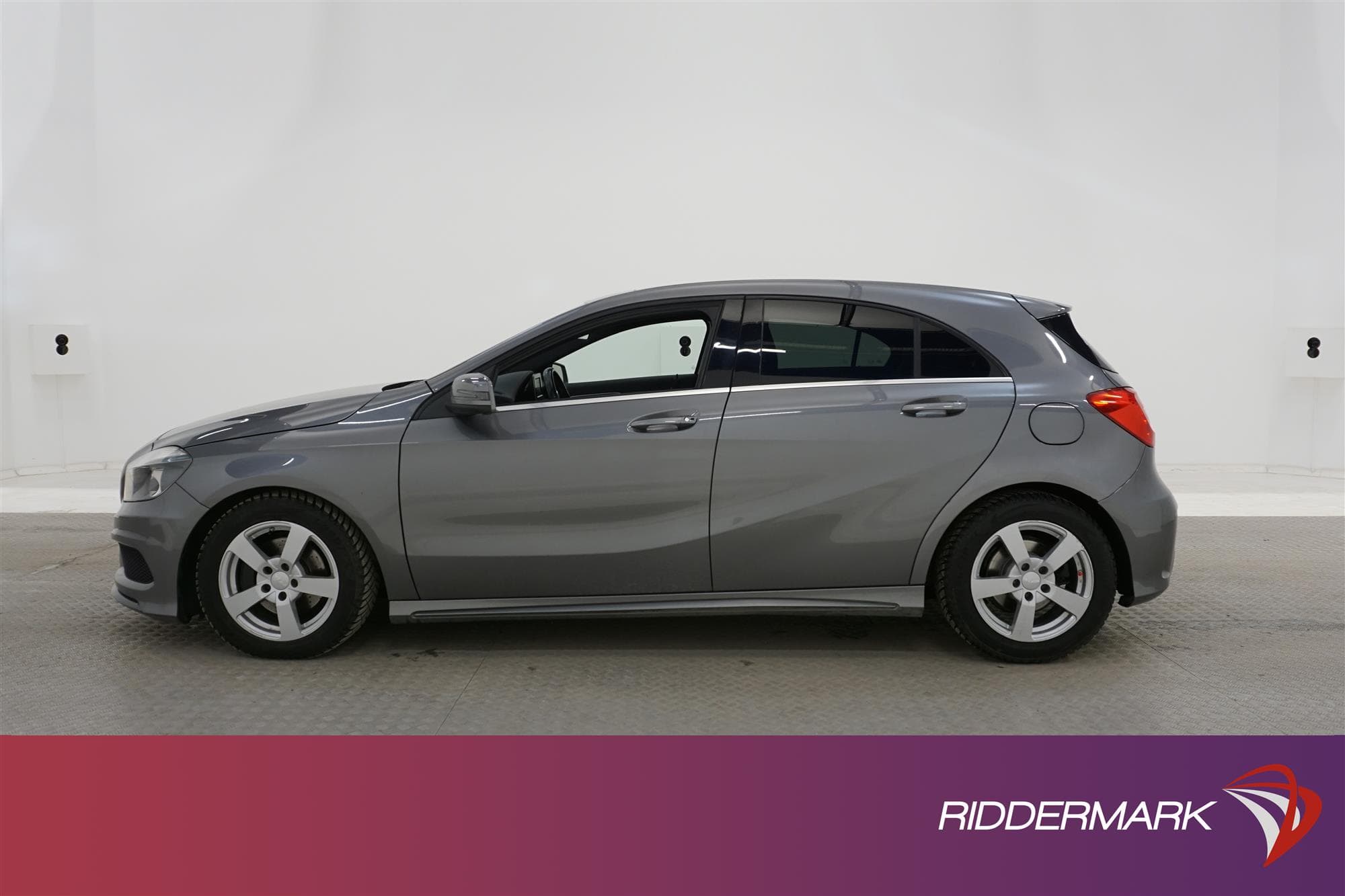 Mercedes-Benz A 180 7G-DCT