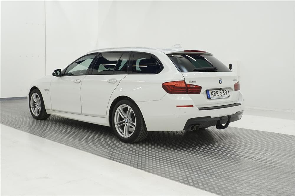 BMW 530d xDrive 258hk M-Sport Panorama Harman/Kardon HUD exteriör