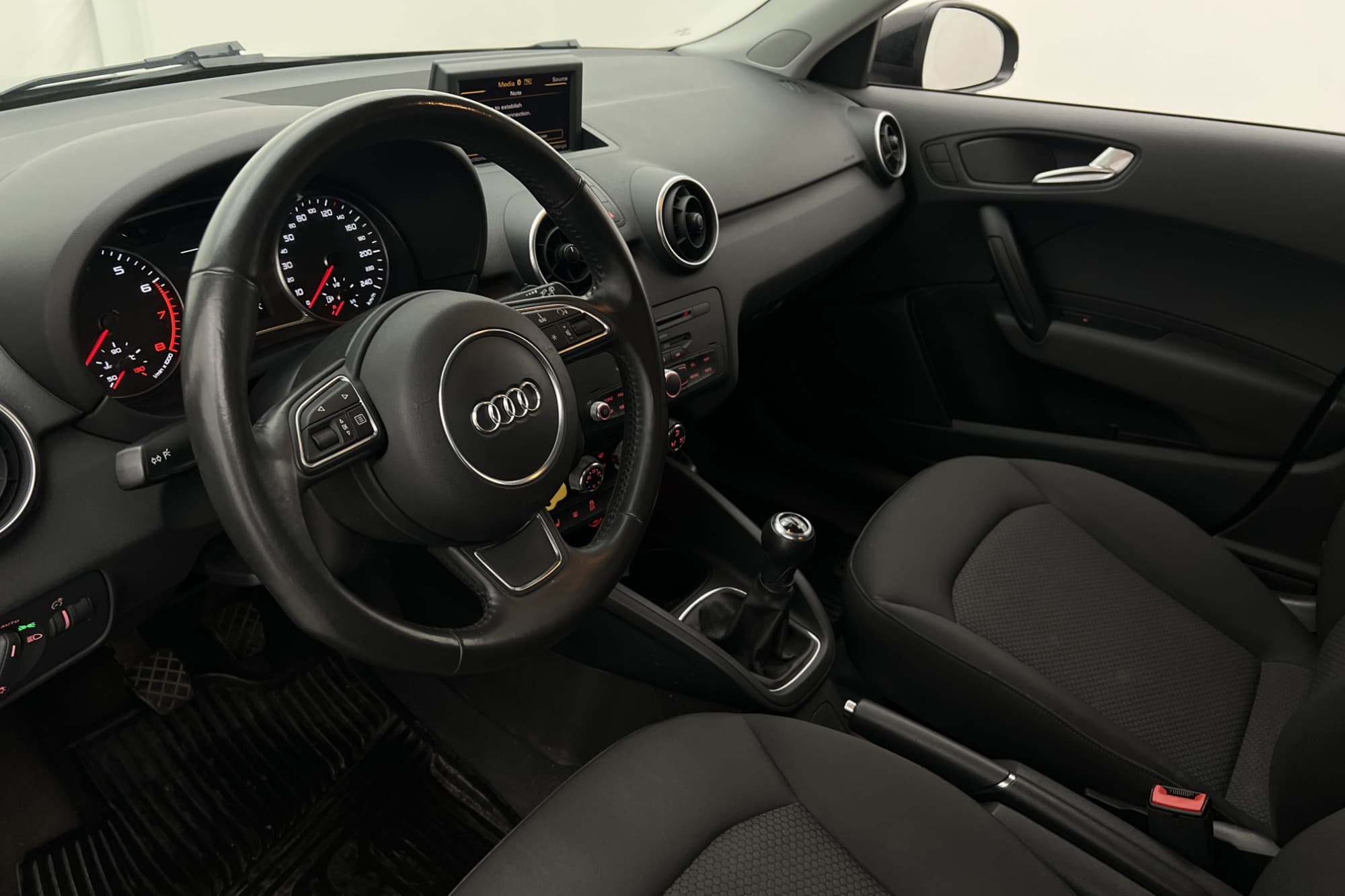 Audi A1 Sportback 1.2 TFSI 86hk Proline Låg-skatt Bluetooth