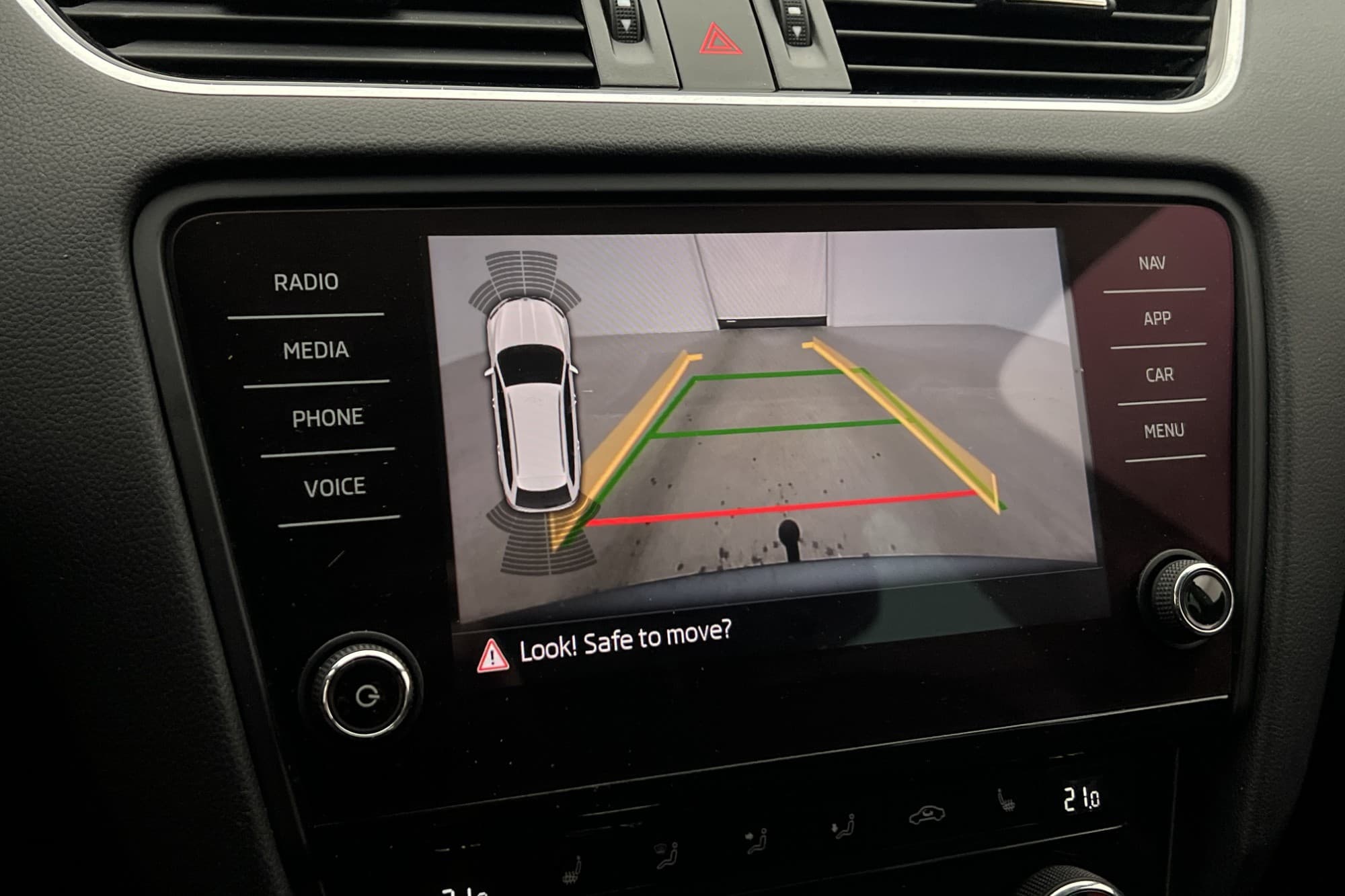 Skoda Octavia Kombi 1.0 TSI 115hk Premium Canton P-Värm Drag