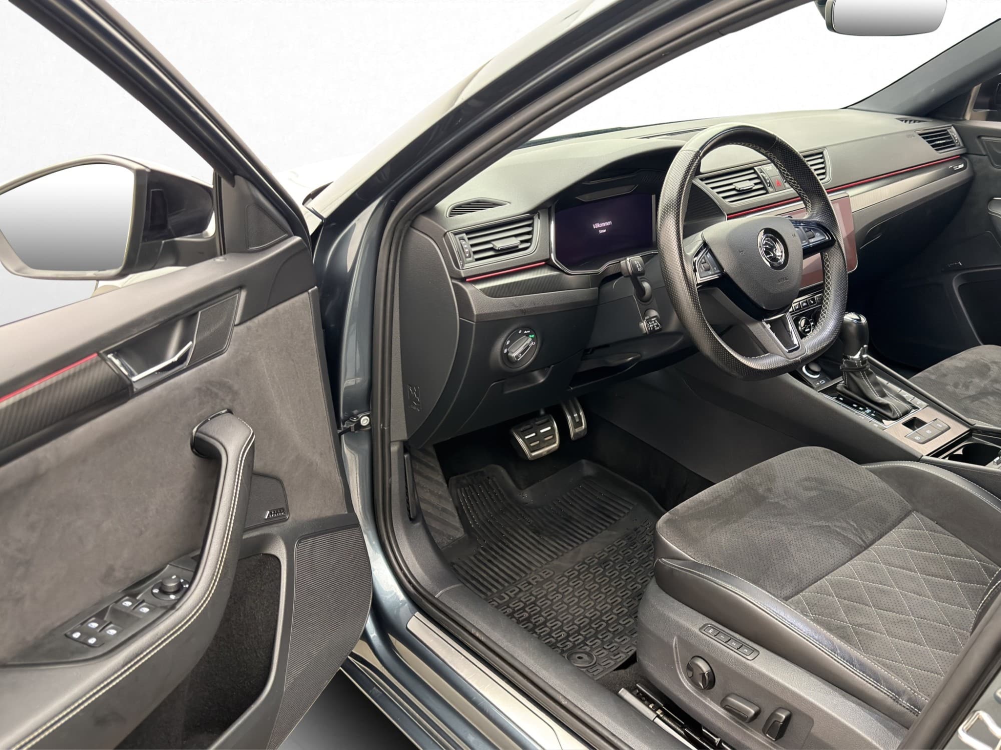 Skoda Superb TSI 218hk Sportline Cockpit Värm Kamera Drag