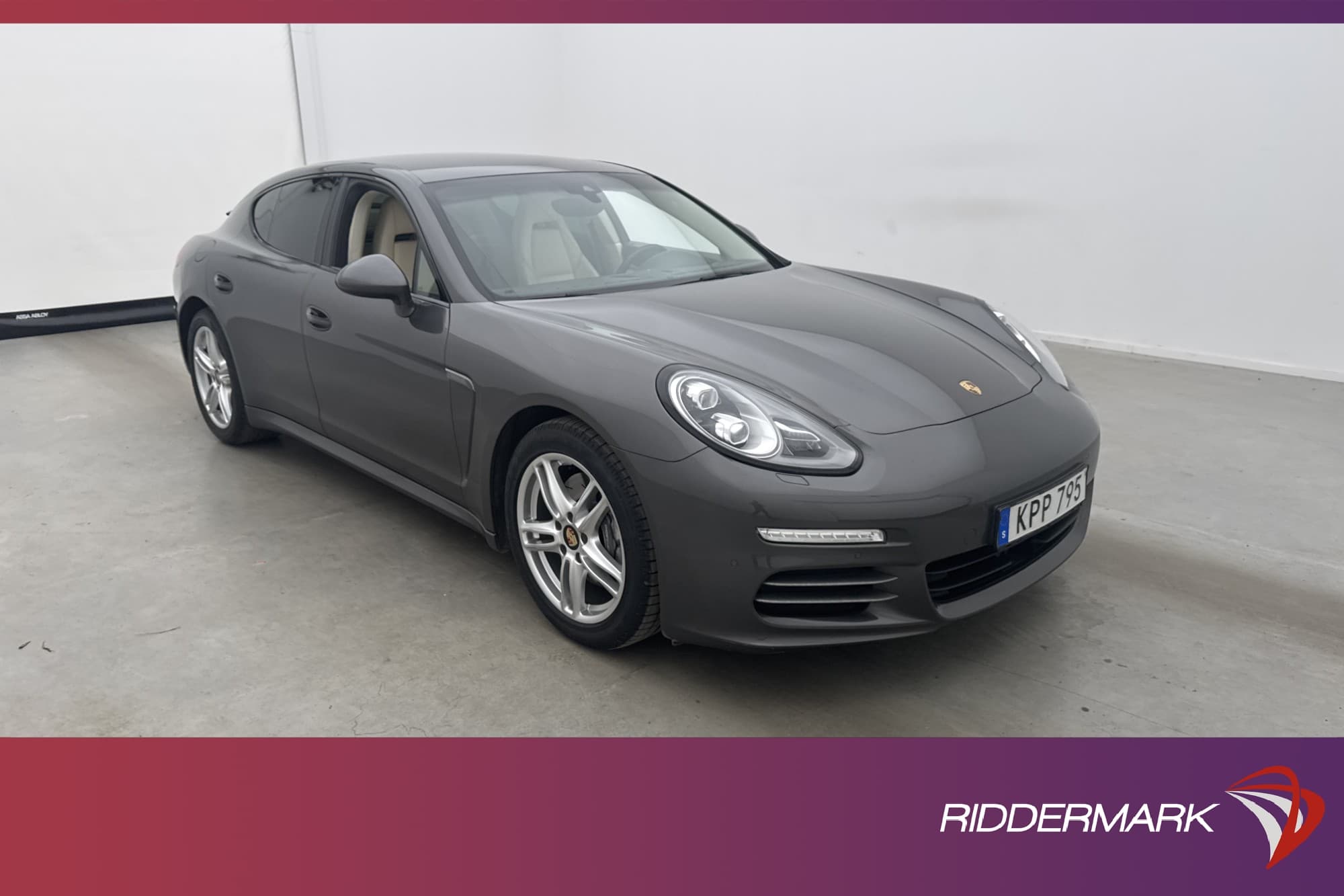 Porsche Panamera 4 PDK 310hk