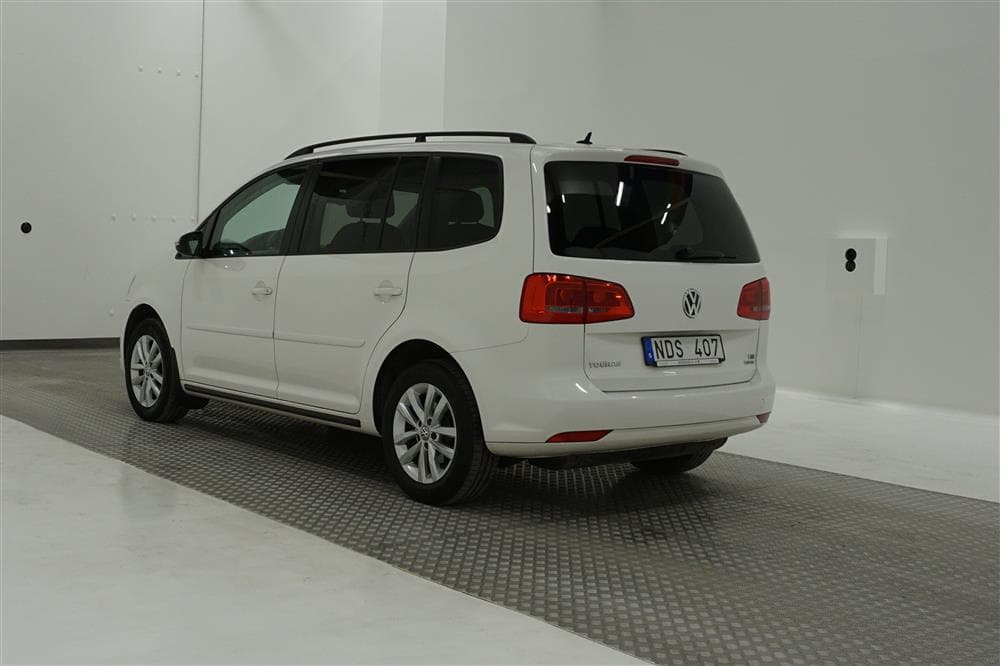 VW Touran 1.4 TGI EcoFuel 150hk 514:- Årsskattexteriör