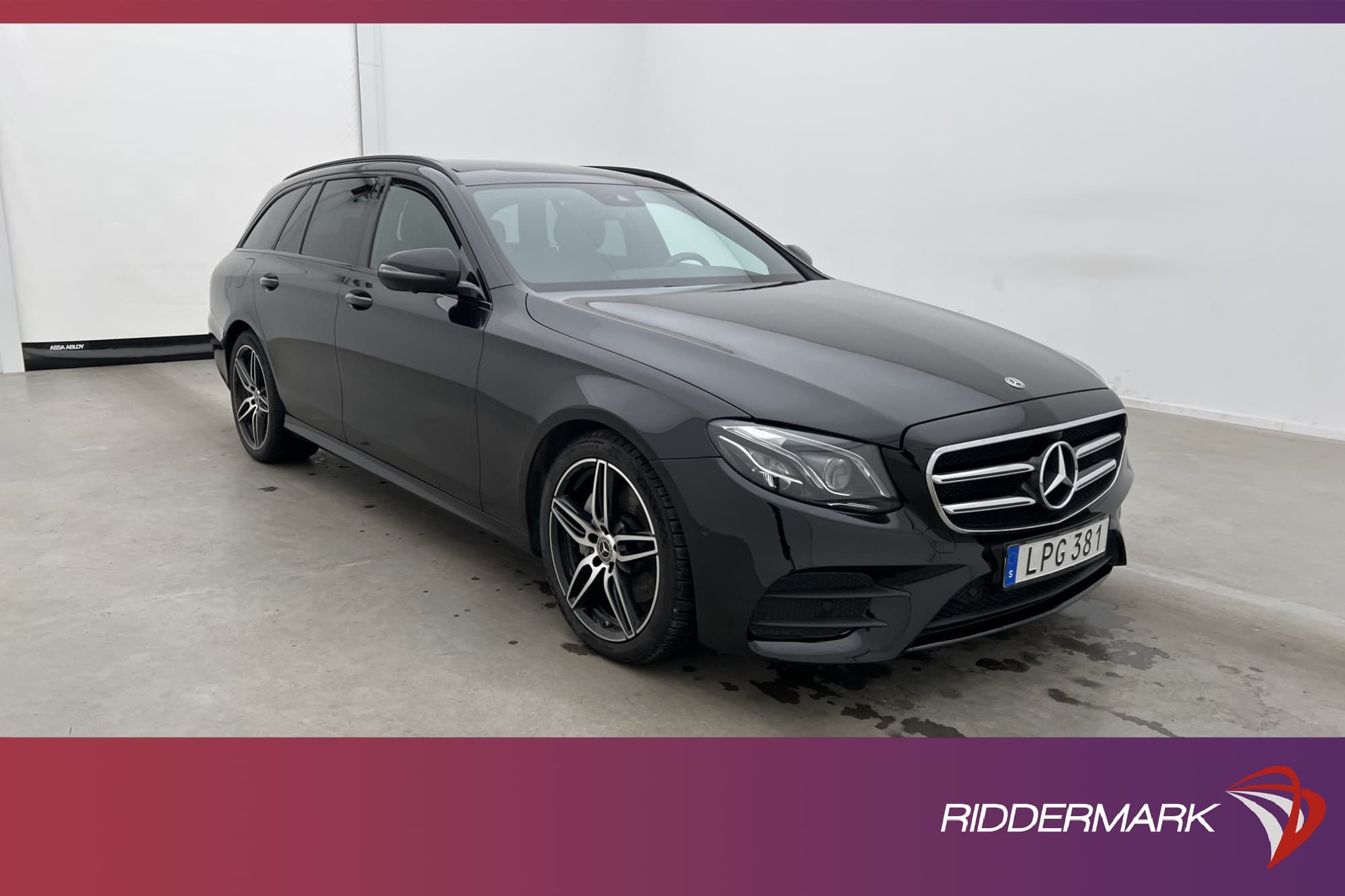 Mercedes-Benz E 220 4M AMG
