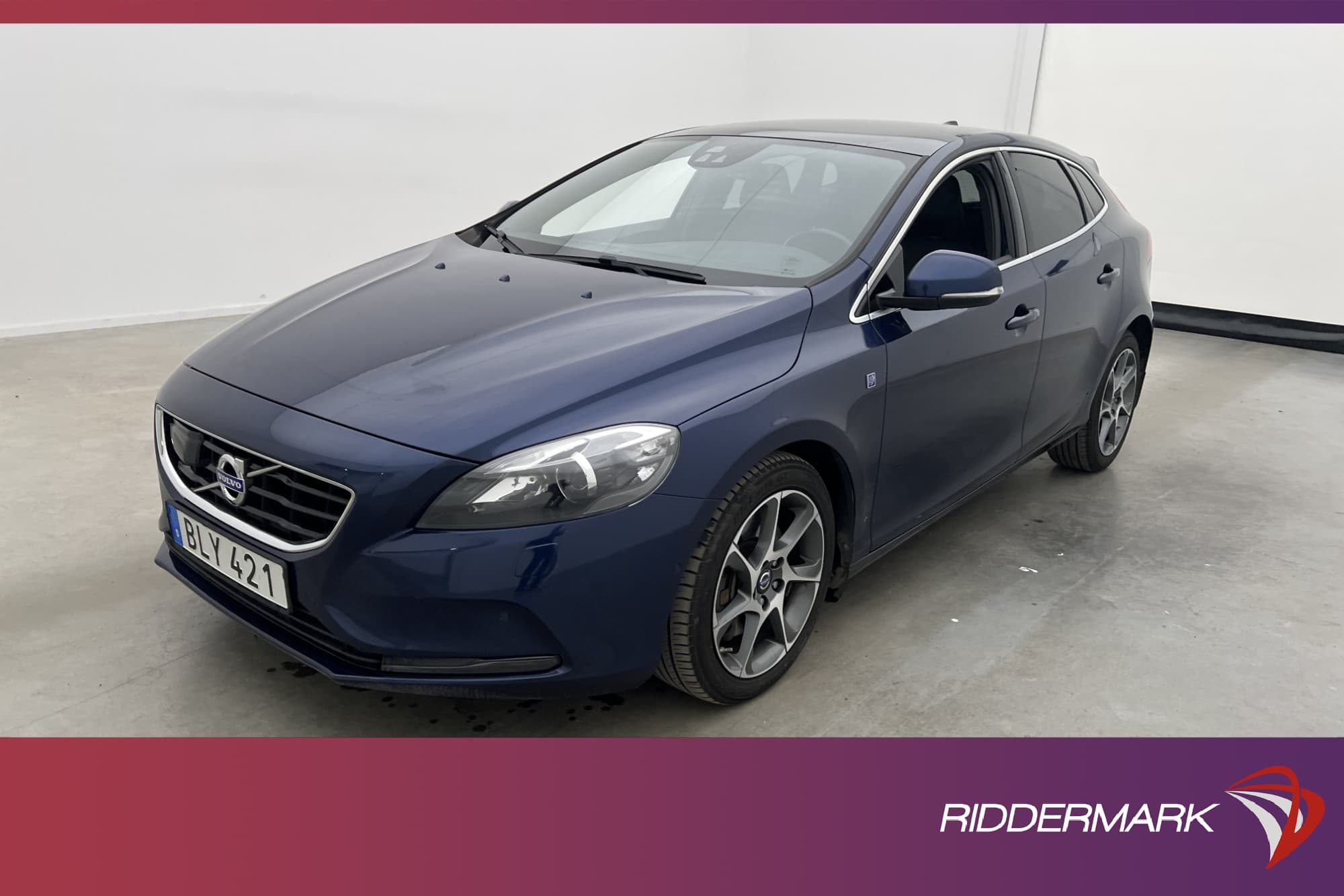 Volvo V40 D4