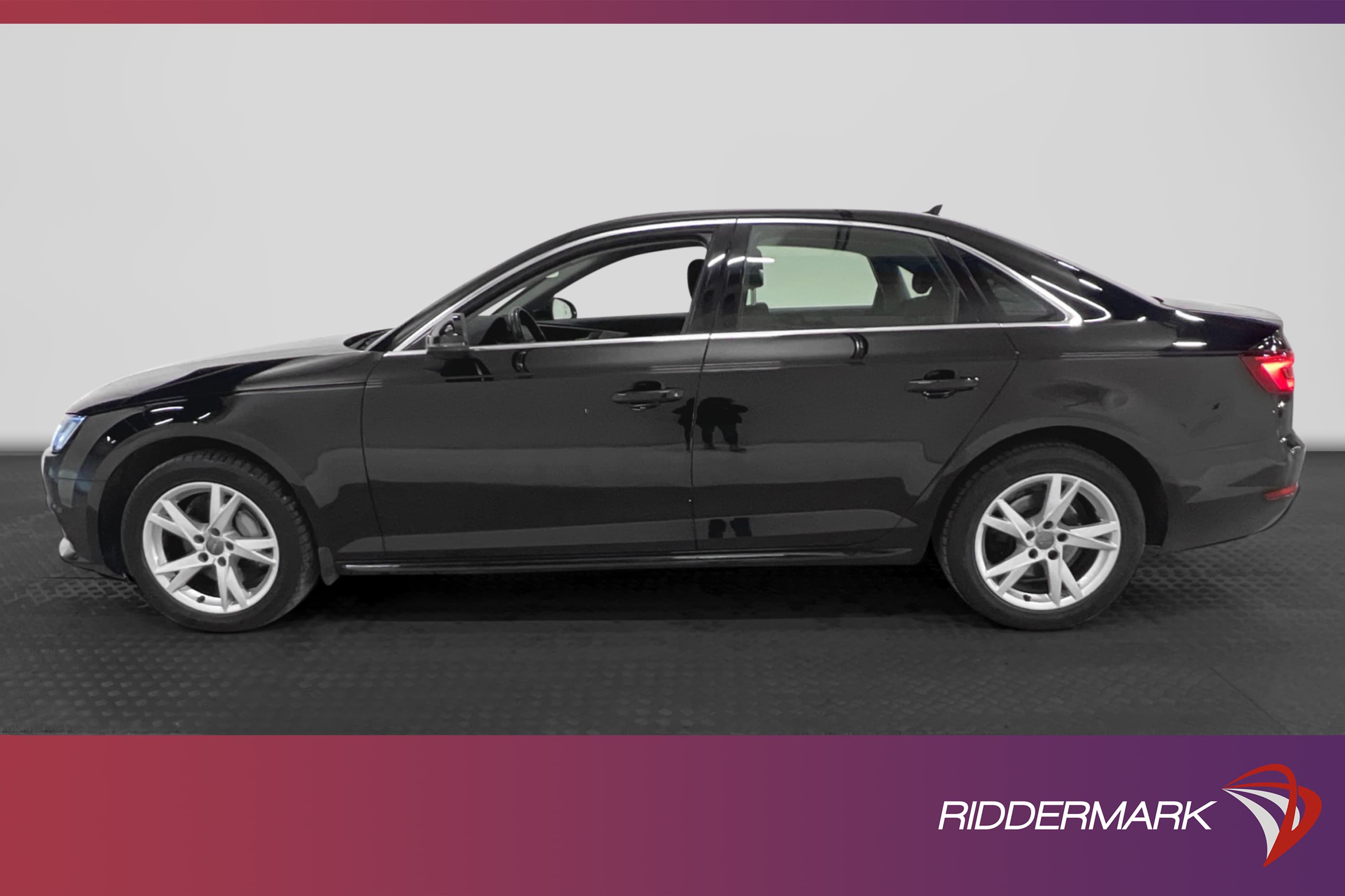 Audi A4 Sedan Quattro 2.0 TDI 190hk D-värm Adaptiv Dragkrok