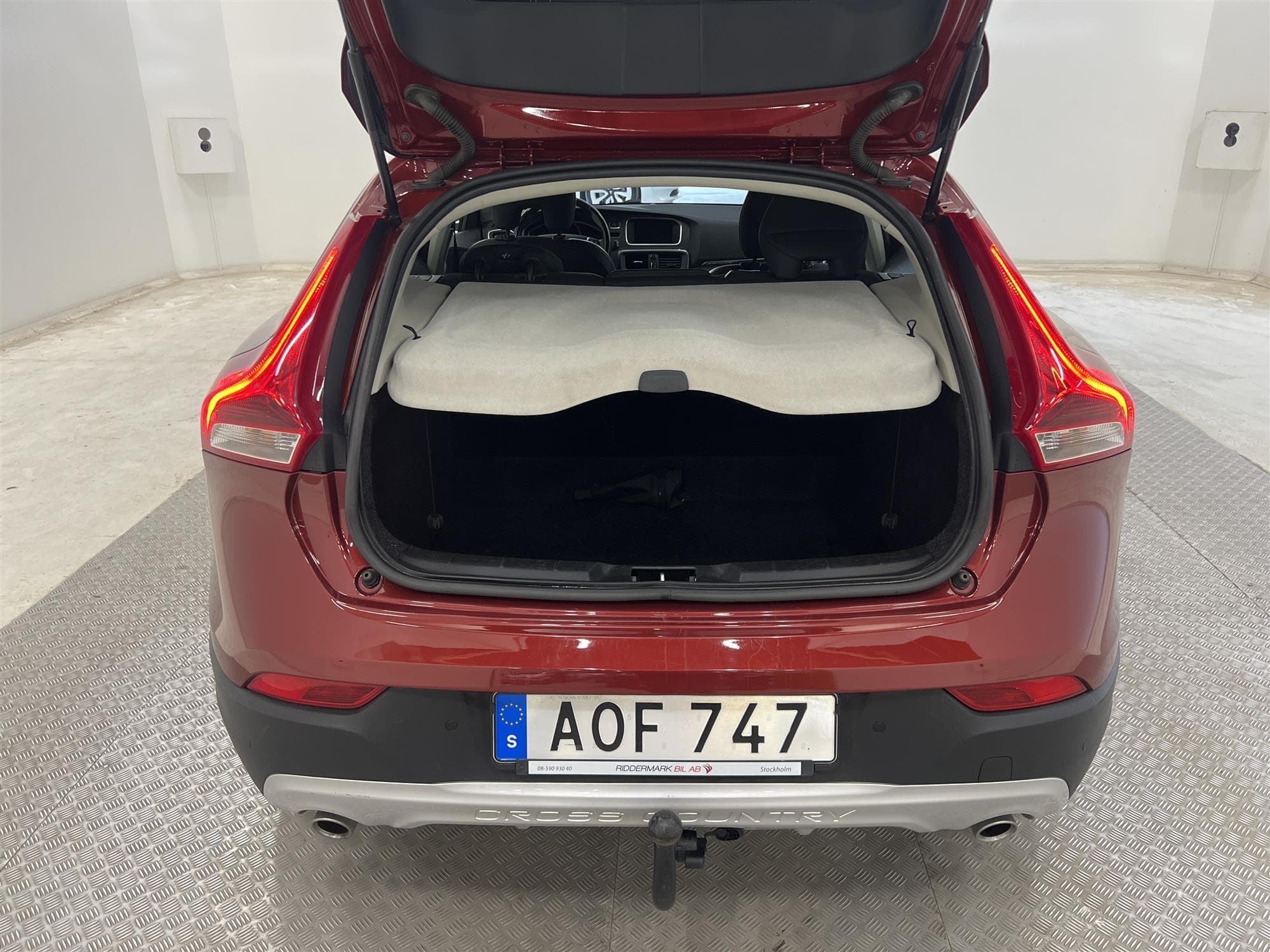 Volvo V40 Cross Country D4 190hk Momentum VOC D-Värm Drag