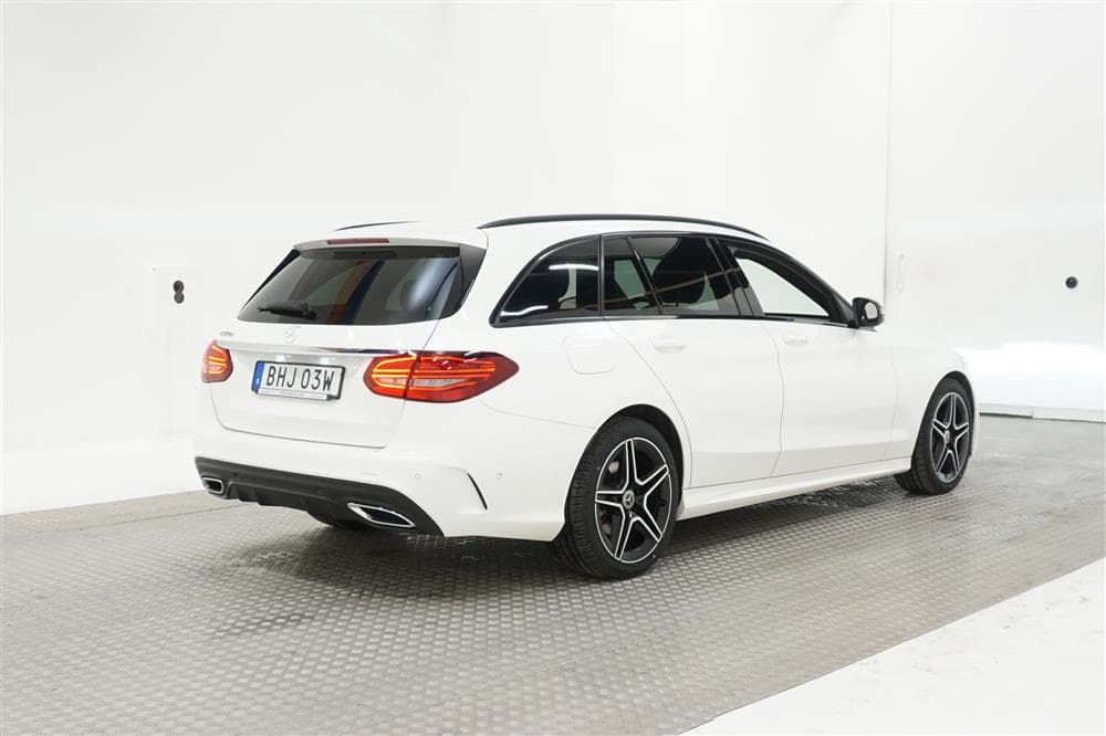 Mercedes-Benz C 200d 160hk AMG Pano Värmare Kamrera Navi