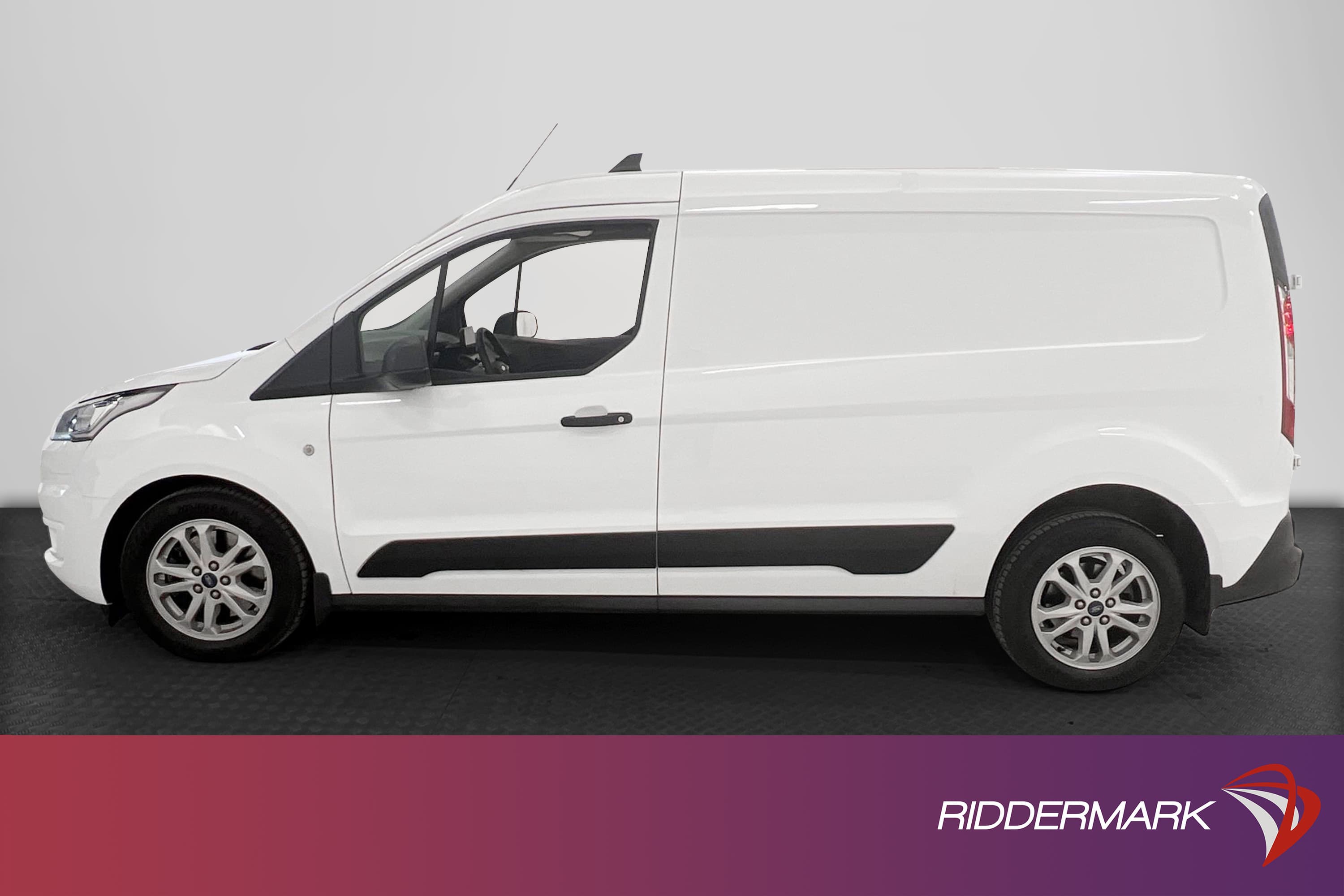 Ford Transit Connect LWB 120hk Aut Värmare Dragkrok Moms