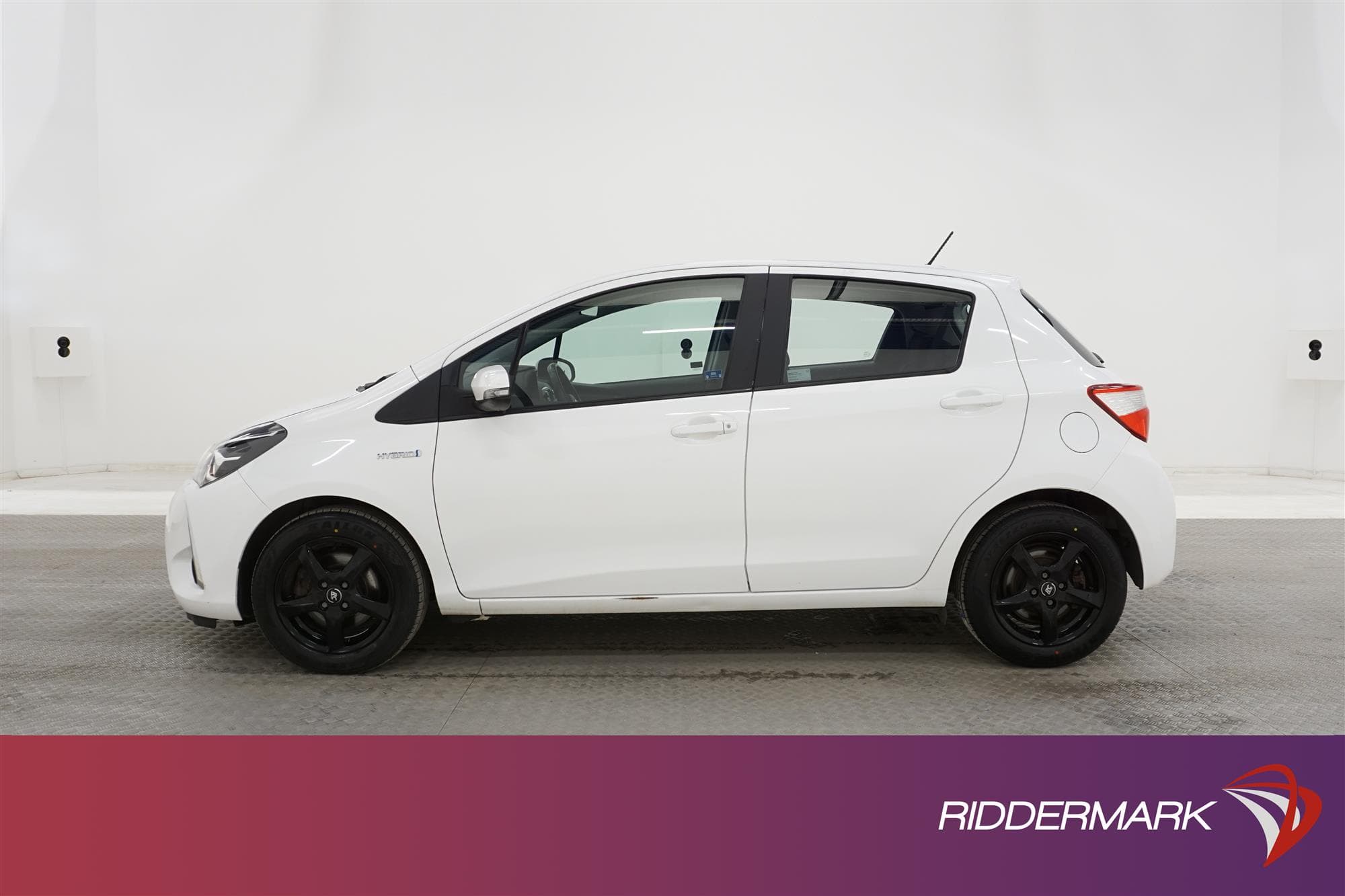 Toyota Yaris Hybrid e-CVT 101hk