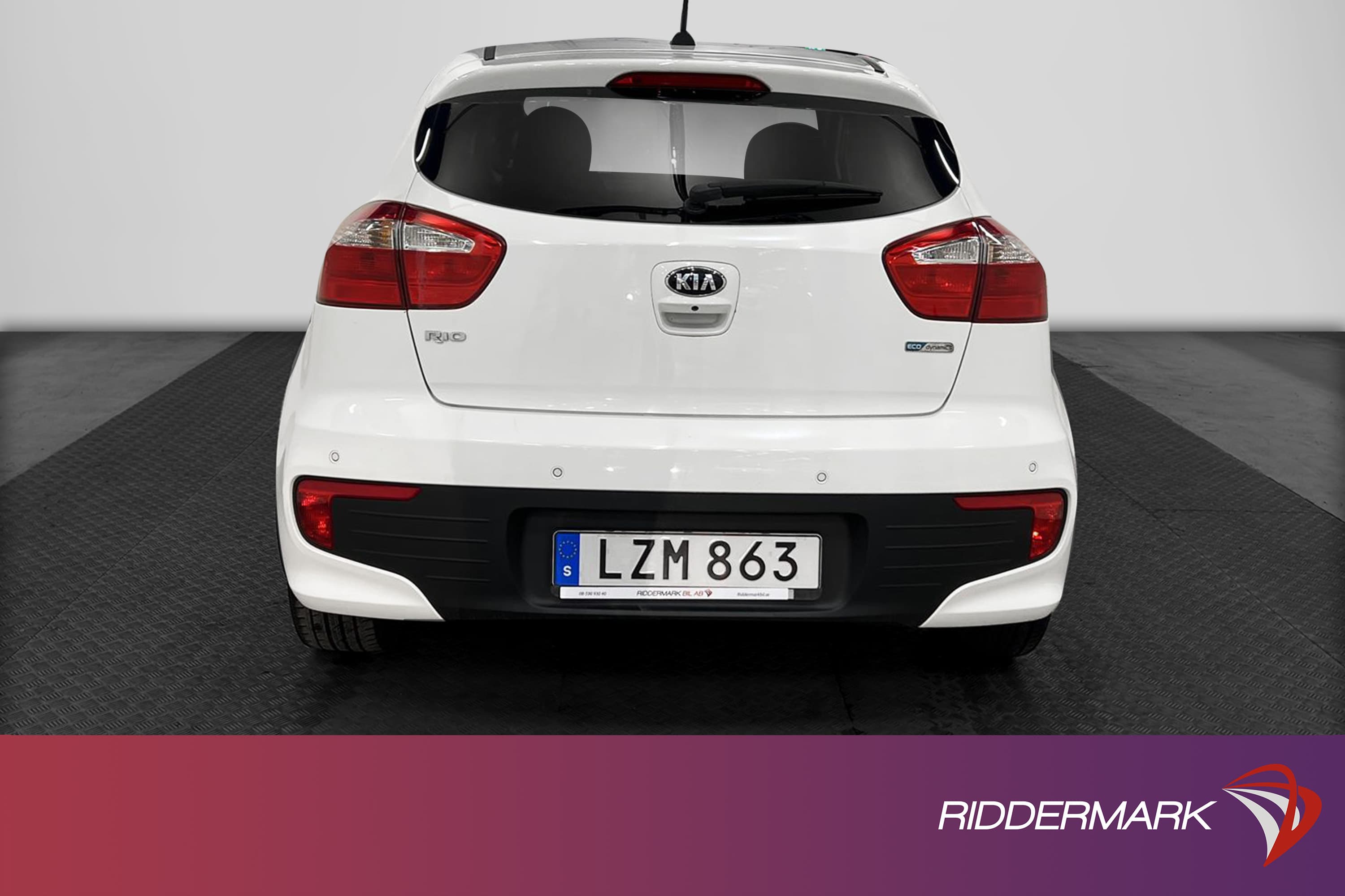 Kia Rio 1.2 84hk 2 Brukare B-kamera Nyservad 0.47l/mil Navi