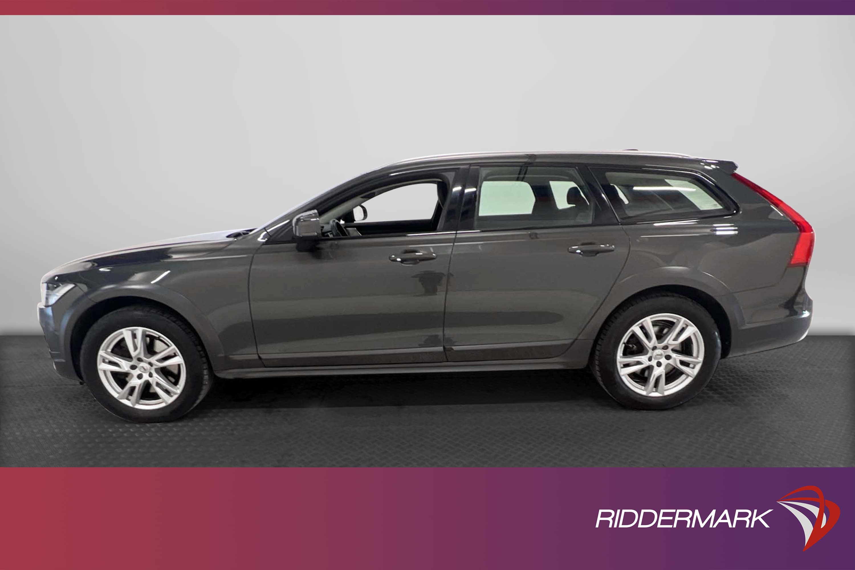 Volvo V90 Cross Country D4 AWD