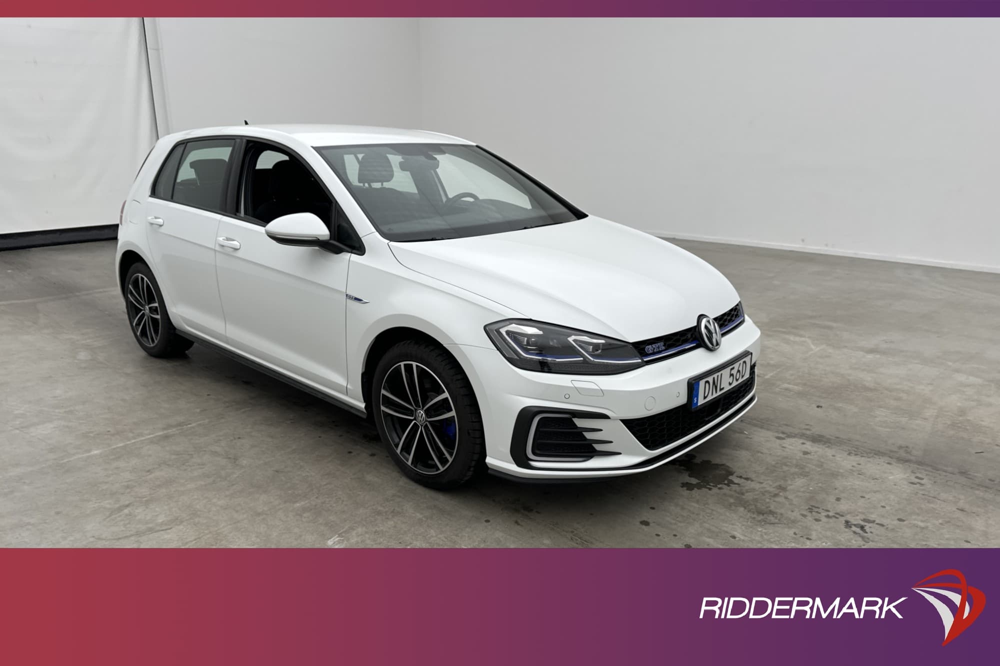 Volkswagen Golf GTE 204hk