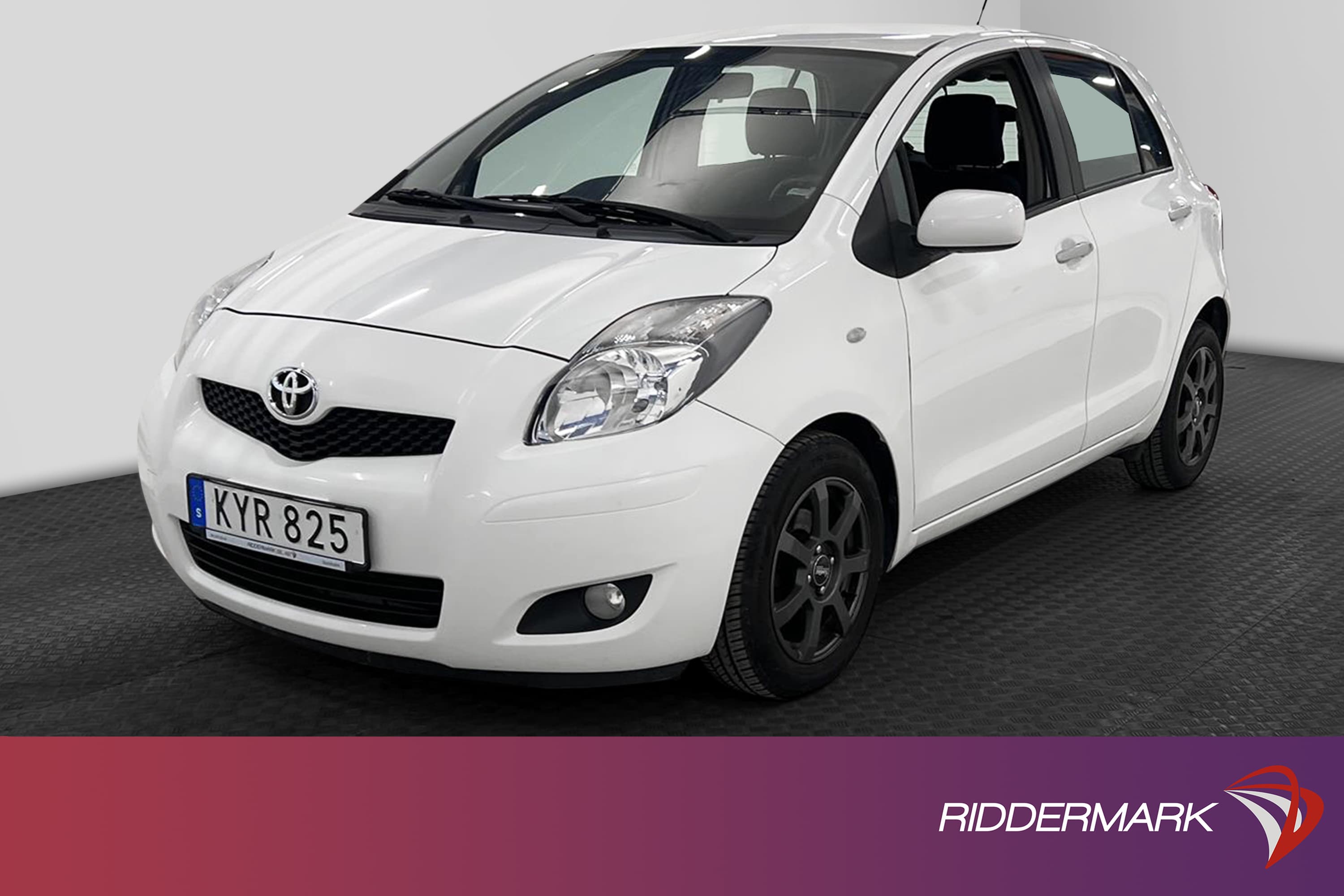 Toyota Yaris 1.33 VVT-i 99hk 558kr Skatt Nyservad 0,46L/mil