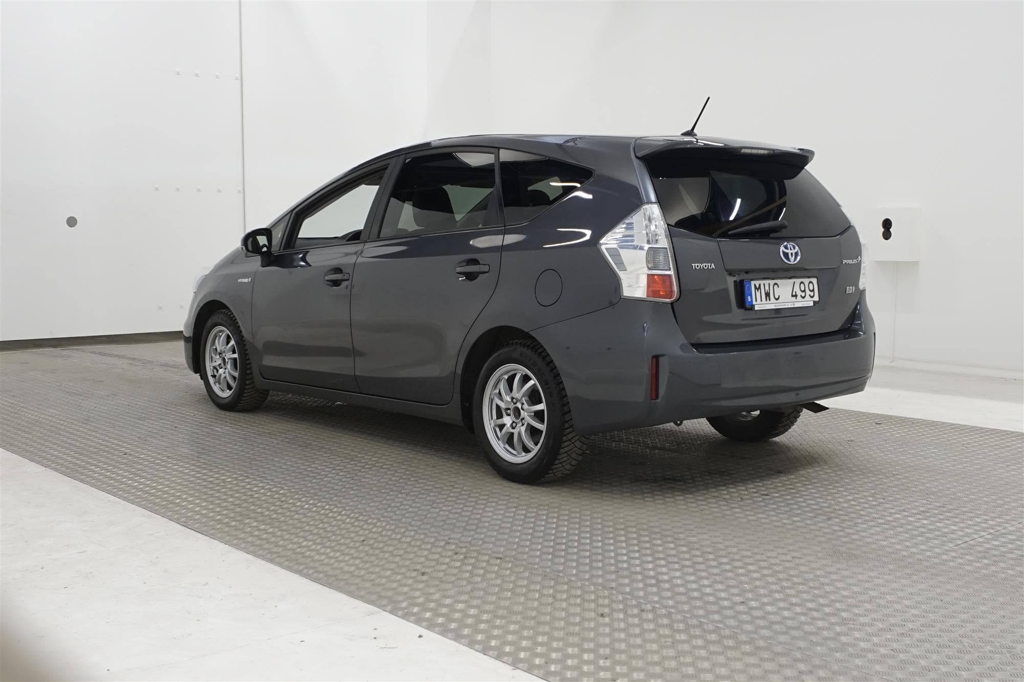 Toyota Prius+ Hybrid 136hk 2 Brukare 7 Sits Pano Navi M-Värm