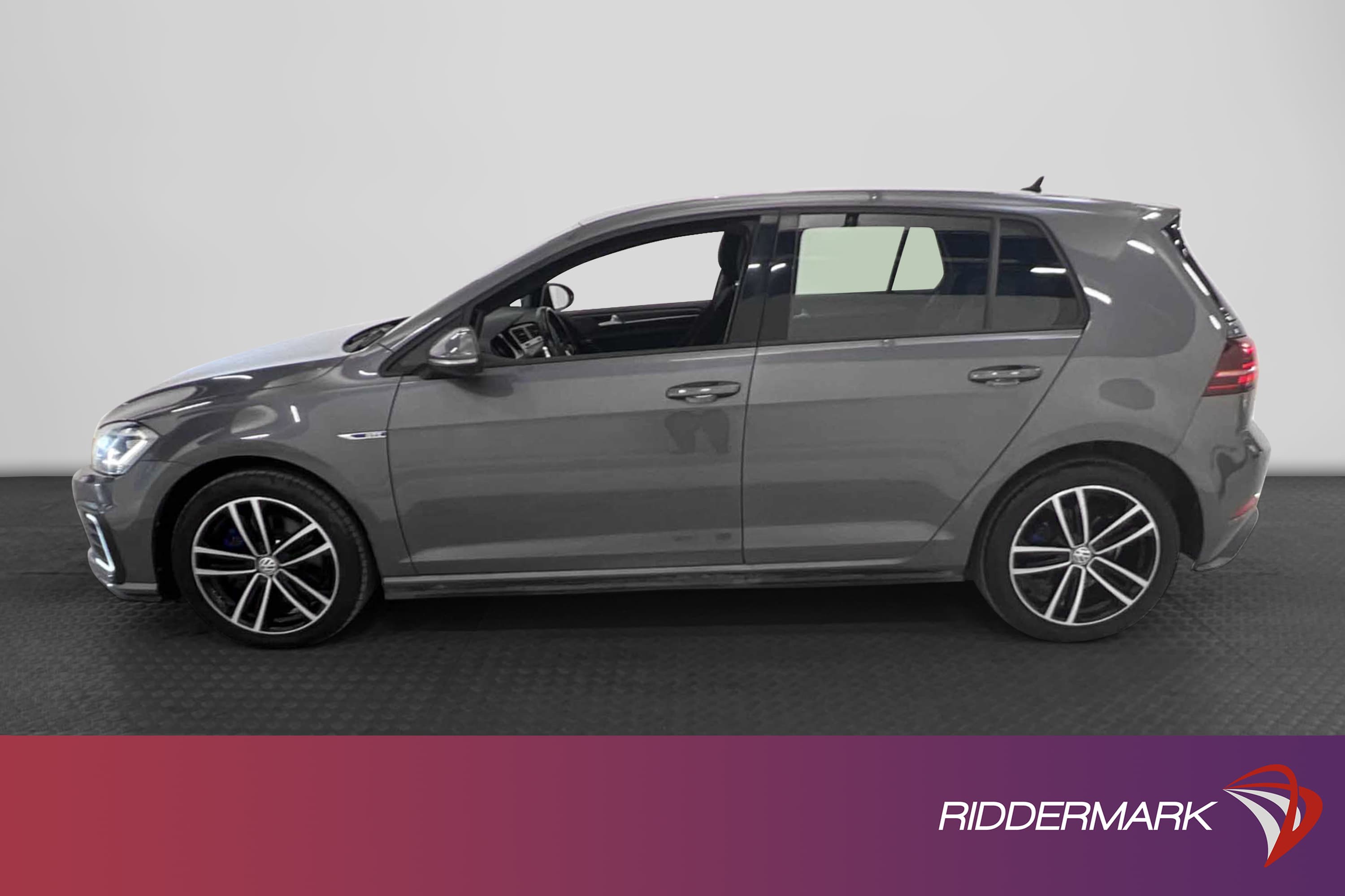 Volkswagen Golf GTE 204hk