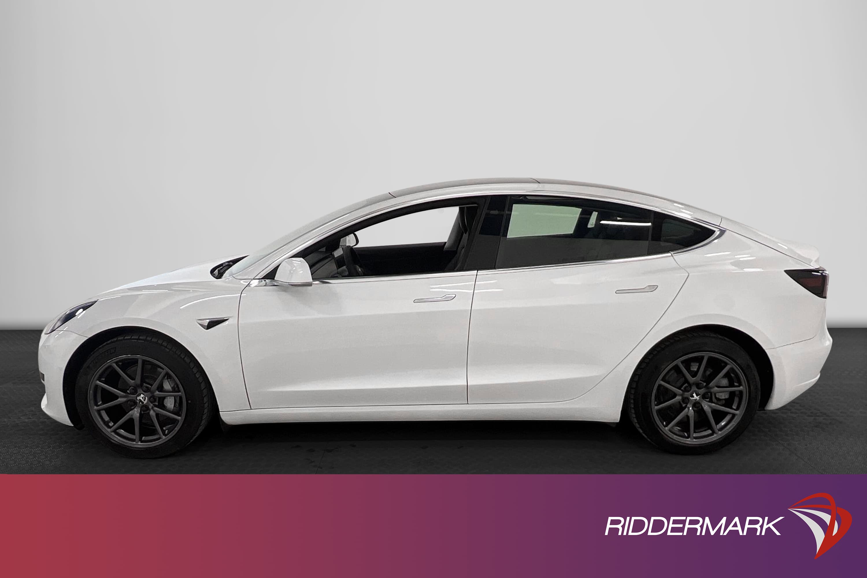 Tesla Model 3 Standard Range Plus 258hk