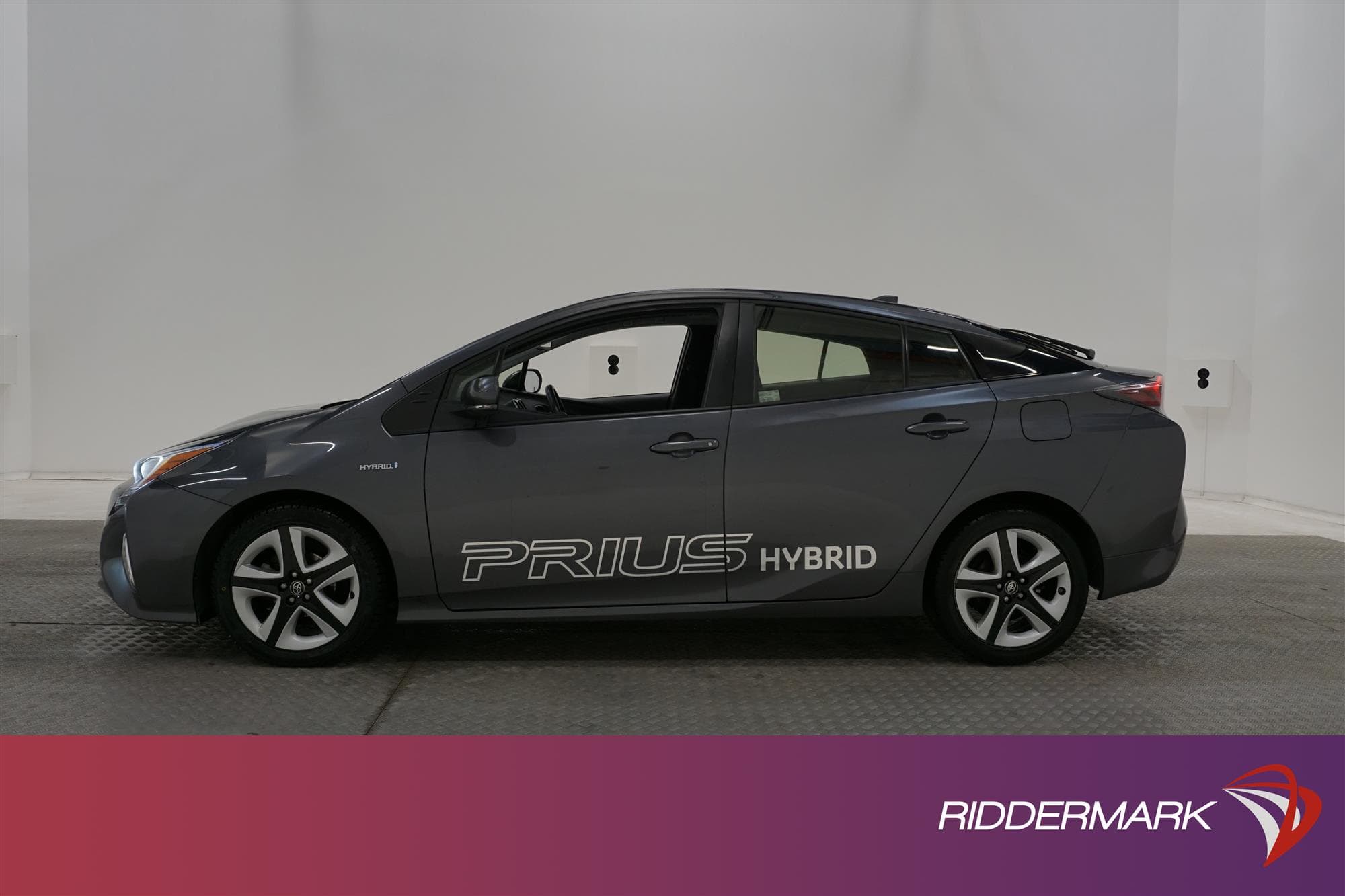 Toyota Prius Hybrid CVT 122hk