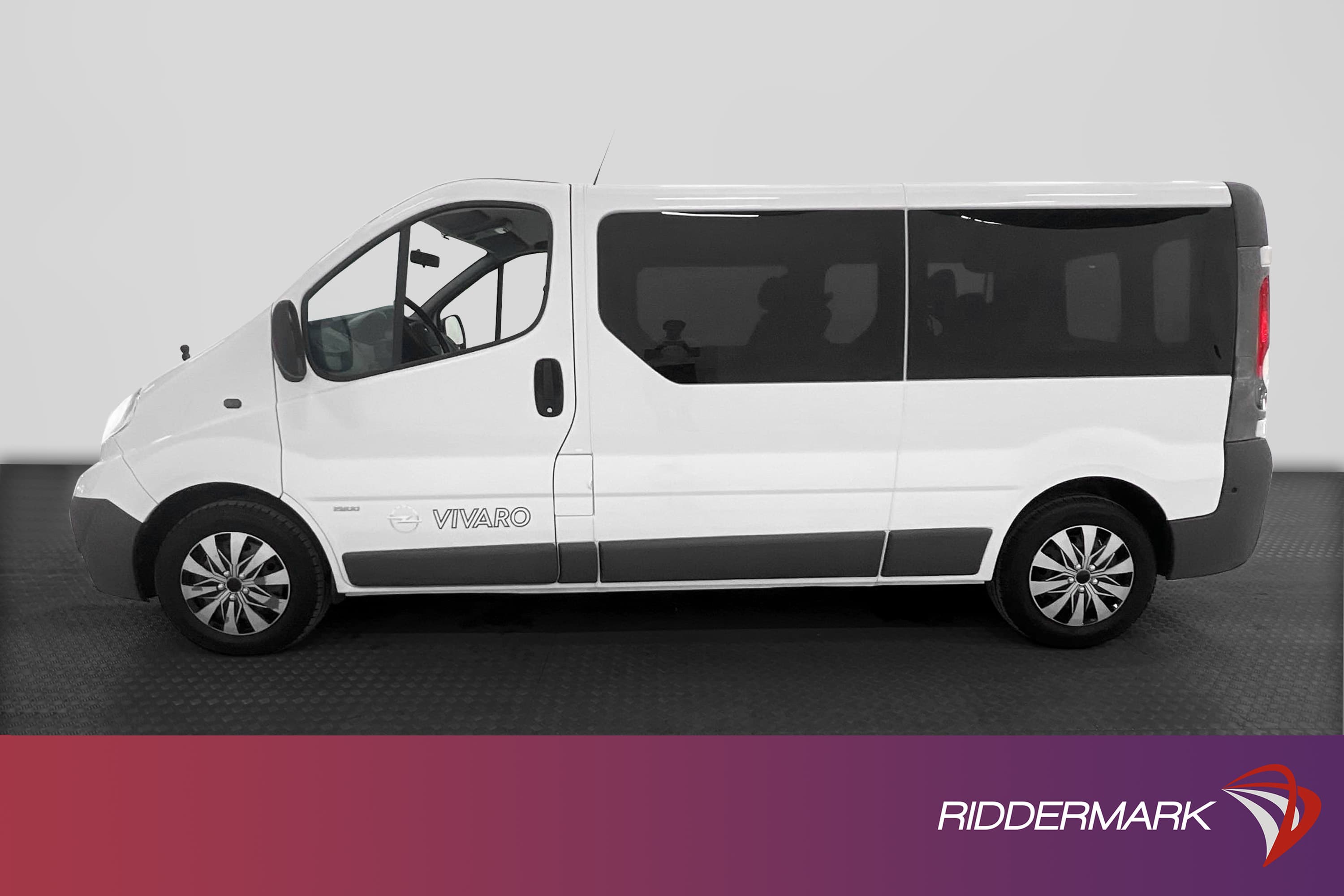 Opel Vivaro Kombi 2.0CDTI Dragkrok 9-sits PDC