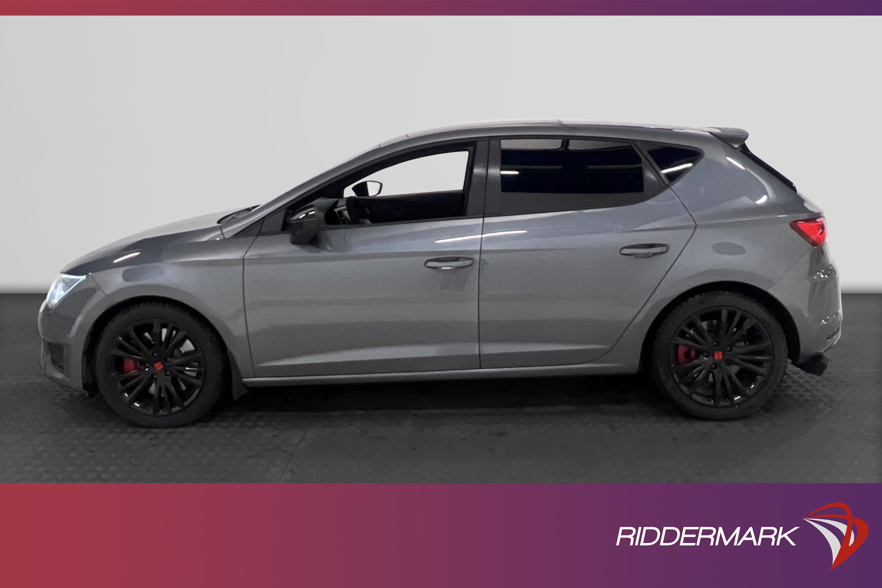 SEAT Leon Cupra 2.0 TSI 280hk Panoramatak P-sensorer Navi