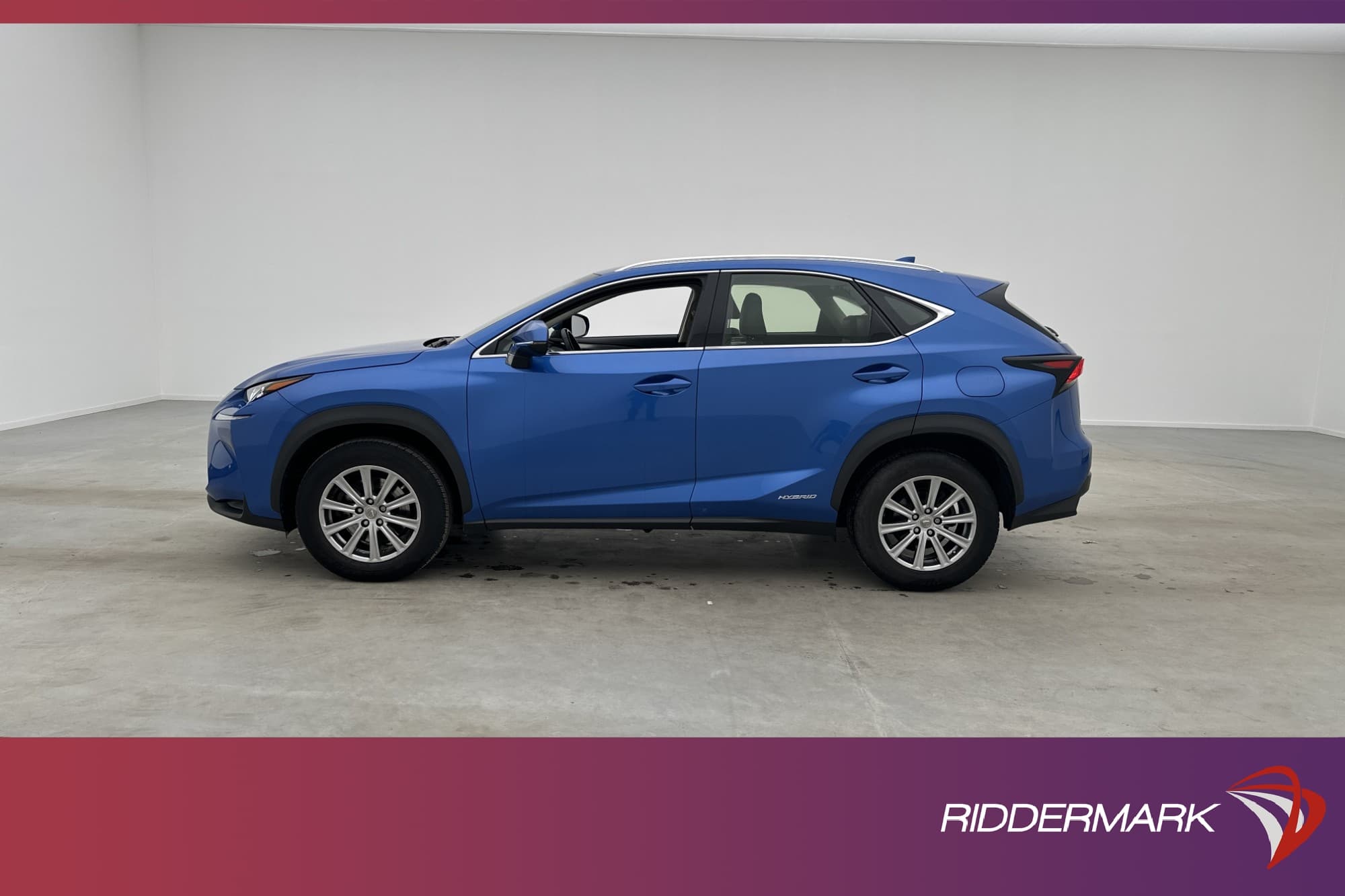 Lexus NX 300h