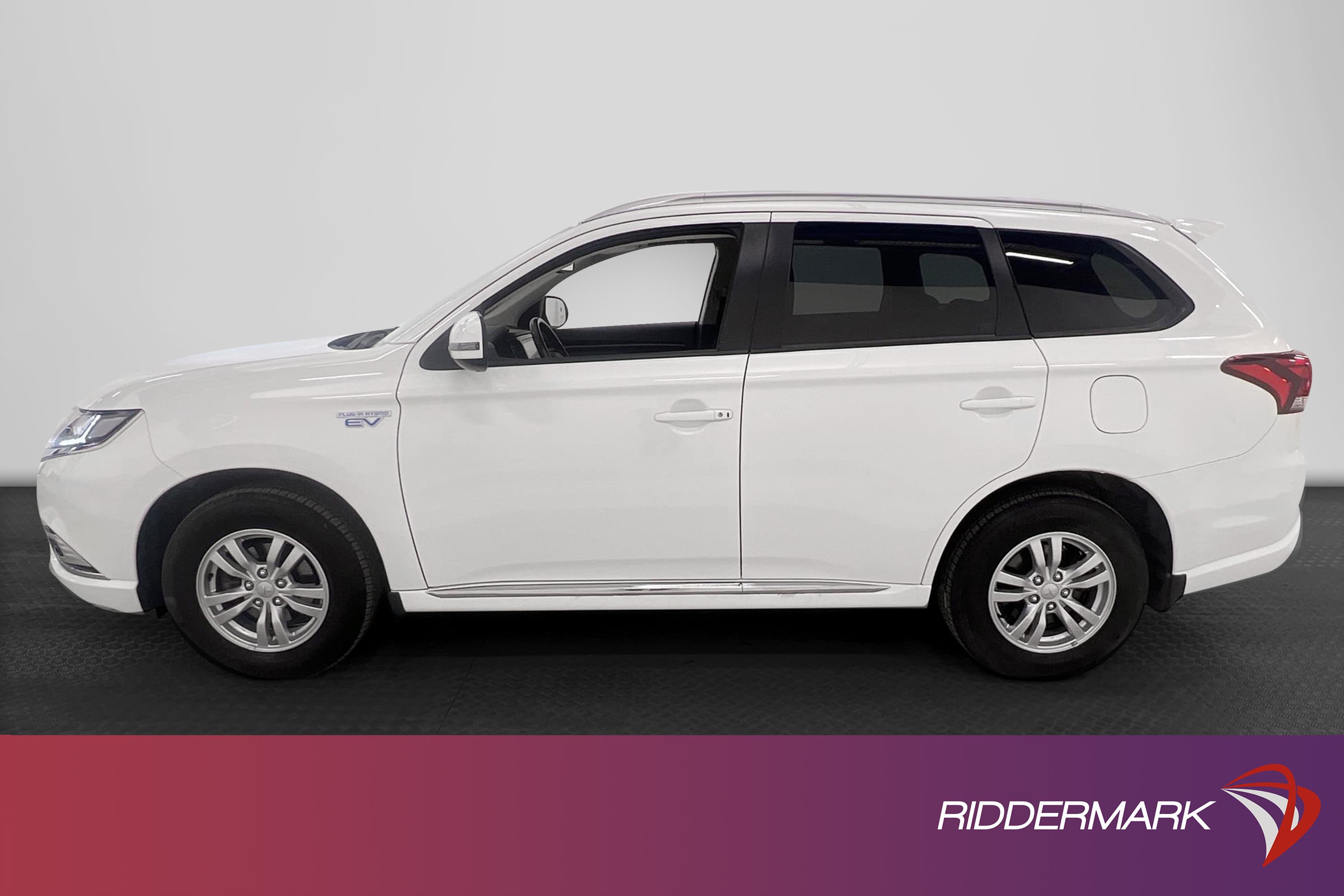 Mitsubishi Outlander P-HEV 2.4 Hybrid 4WD