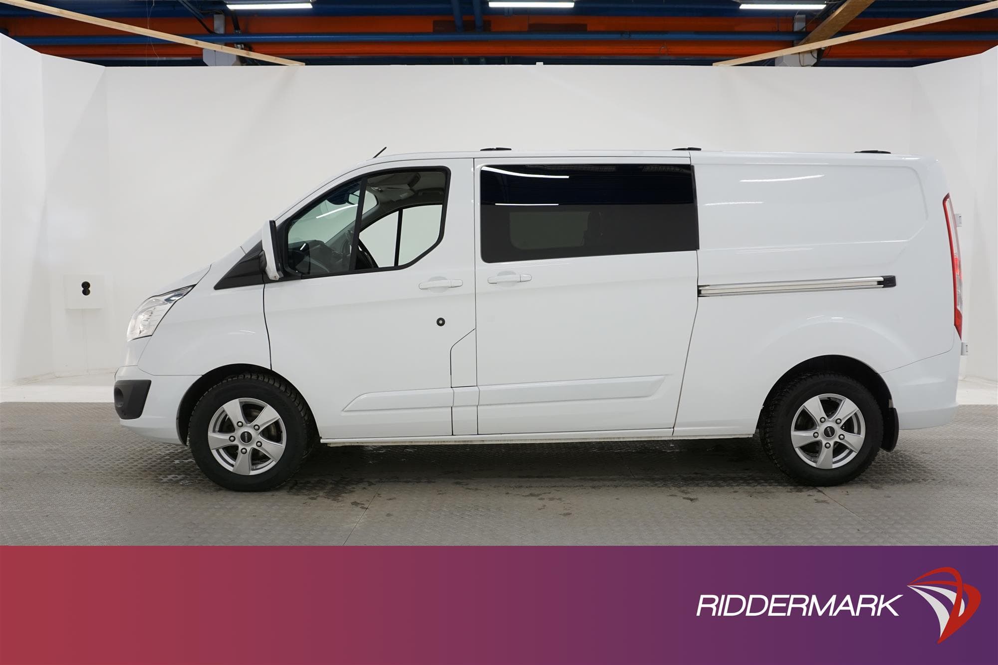 Ford Transit Custom Crew Van 170hk Limited Värmare Drag  exteriör