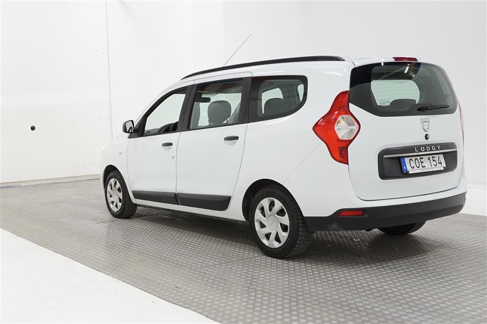 Dacia Lodgy 1.2 TCe 7 sits 0,48L/Mil Skatt 646 krexteriör
