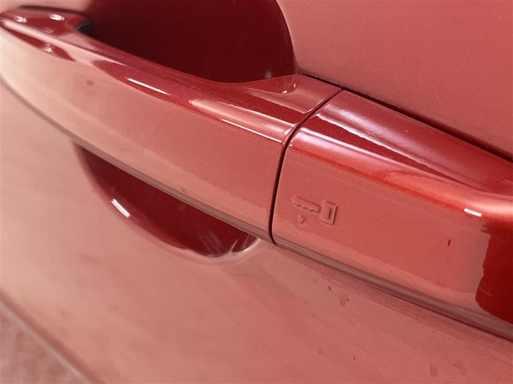 Jaguar XE 2.5T 240hk Navi B-kam Välservad Keyless 0,75l/milinteriör