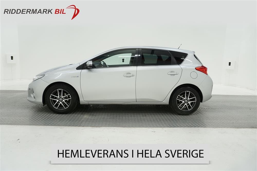 Toyota Auris 1.8 Hybrid 99hk