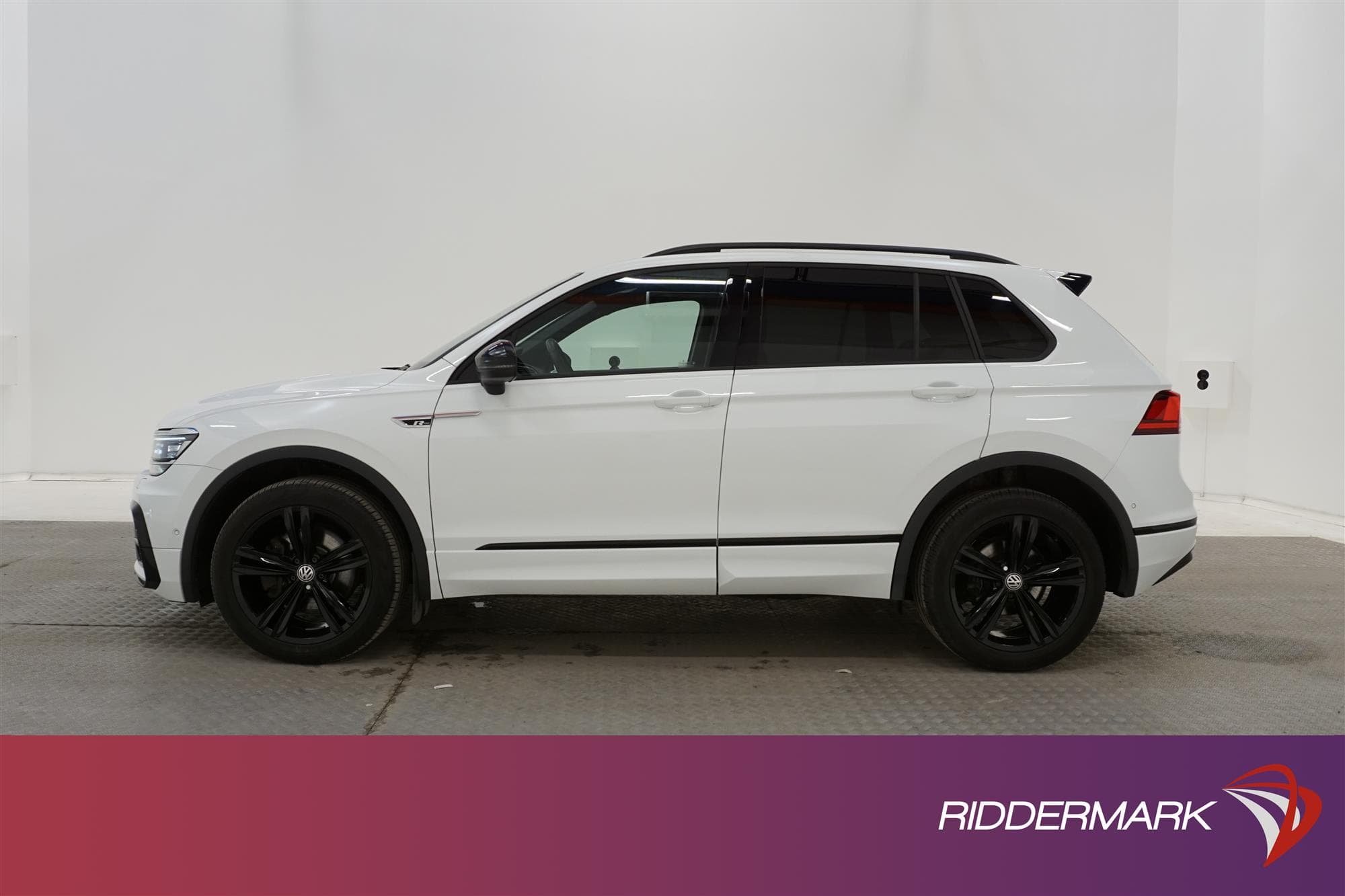 Volkswagen Tiguan 4M 190hk FULL R-LINE BLACK DIGITAL COCKPIT