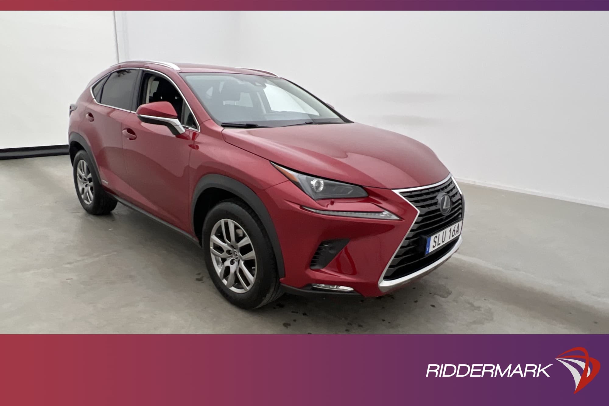 Lexus NX 300h AWD 197hk Executive Kamera Navi Skinn Elstolar