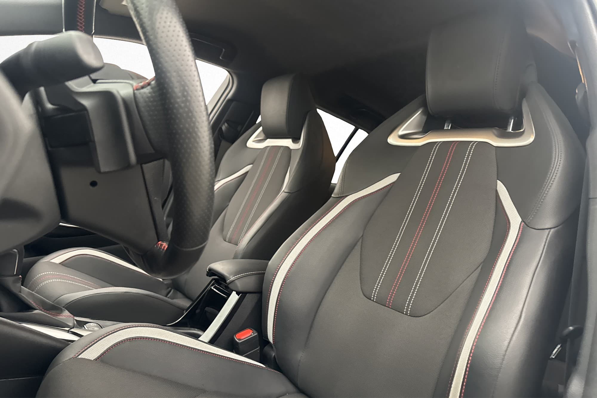 Toyota Corolla TS Hybrid 184hk GR Sport Kamera Rattvärme