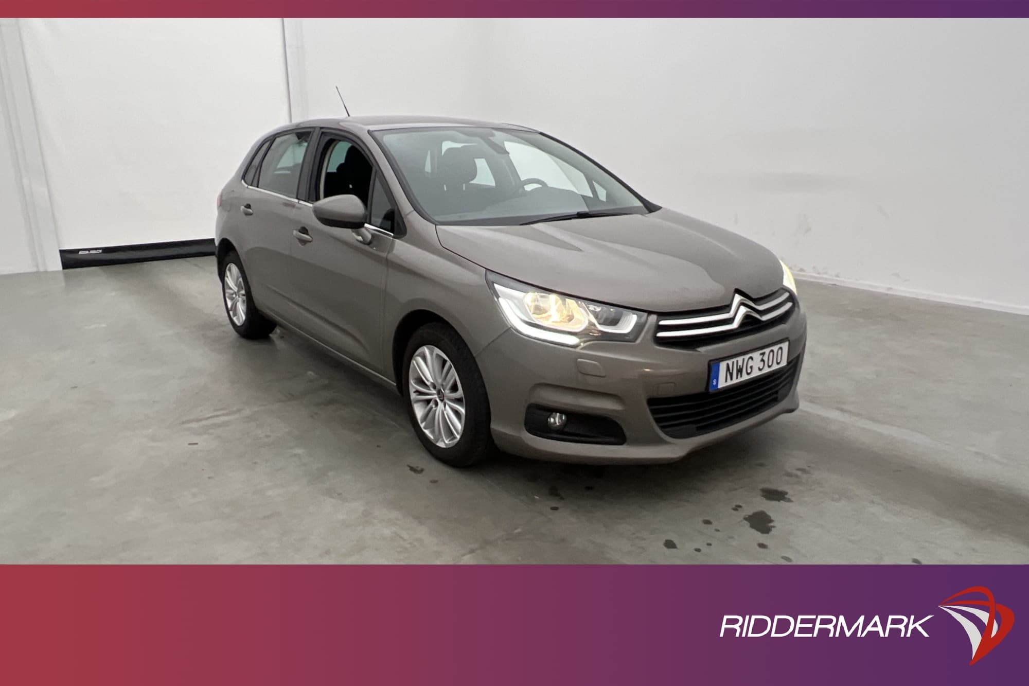 Citroën C4 1.2 e-THP 130hk