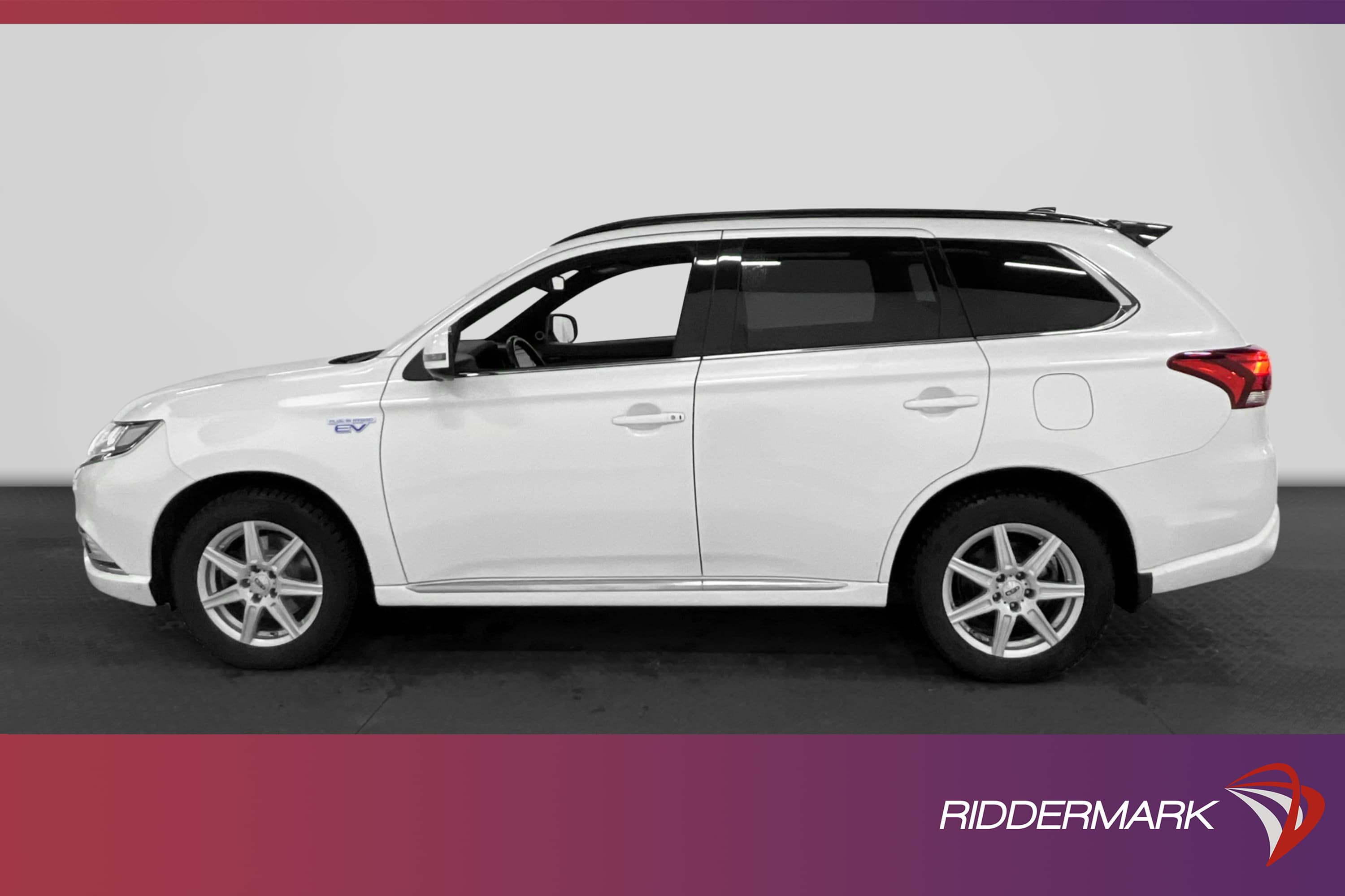 Mitsubishi Outlander P-HEV 2.4 4WD Business X