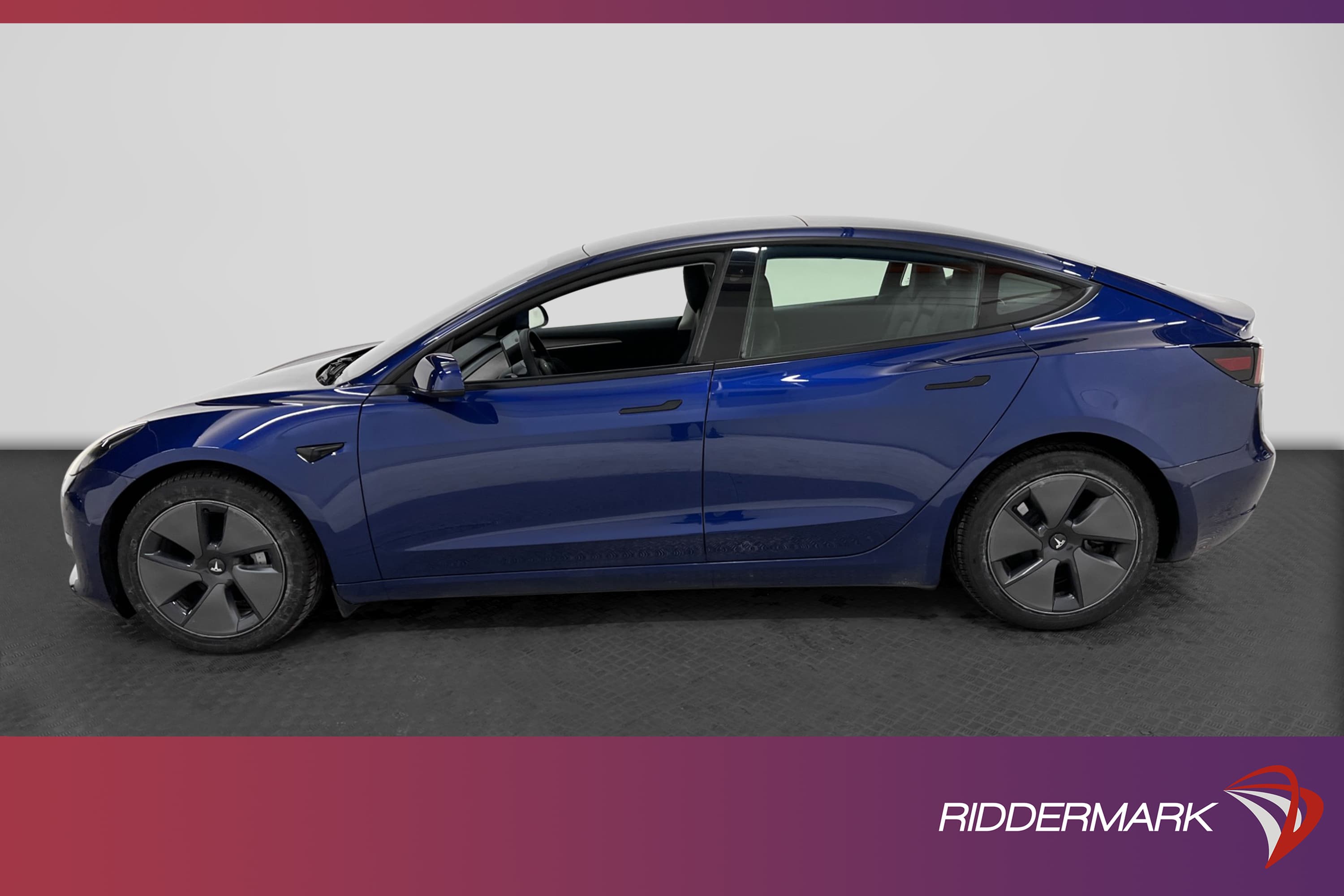 Tesla Model 3 Long Range AWD 440hk Svensksåld