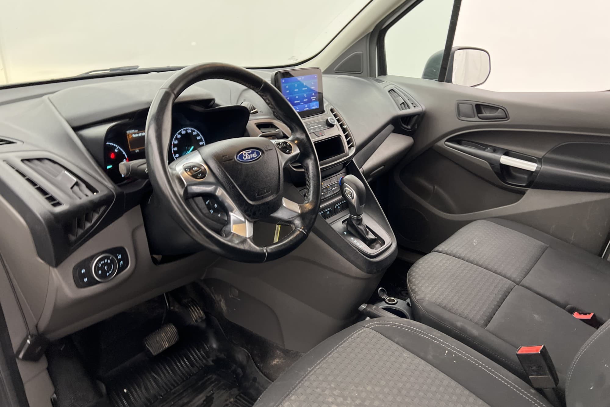 Ford Transit Connect LWB Värmare Drag B-Kamera Moms 1-Ägare