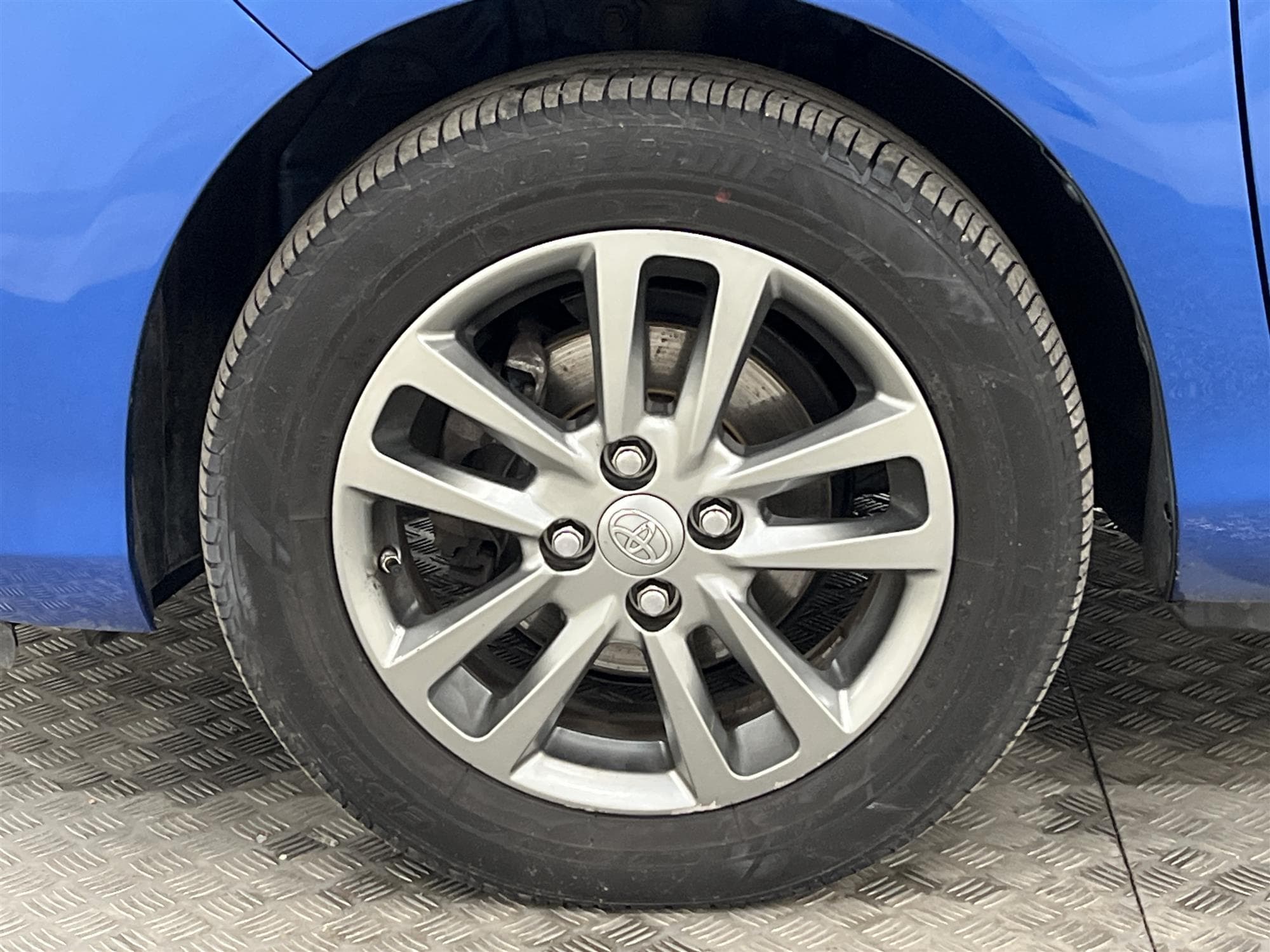 Toyota Yaris 1.33 Dual VVT-i 99hk B-Kam Motorvärmare 